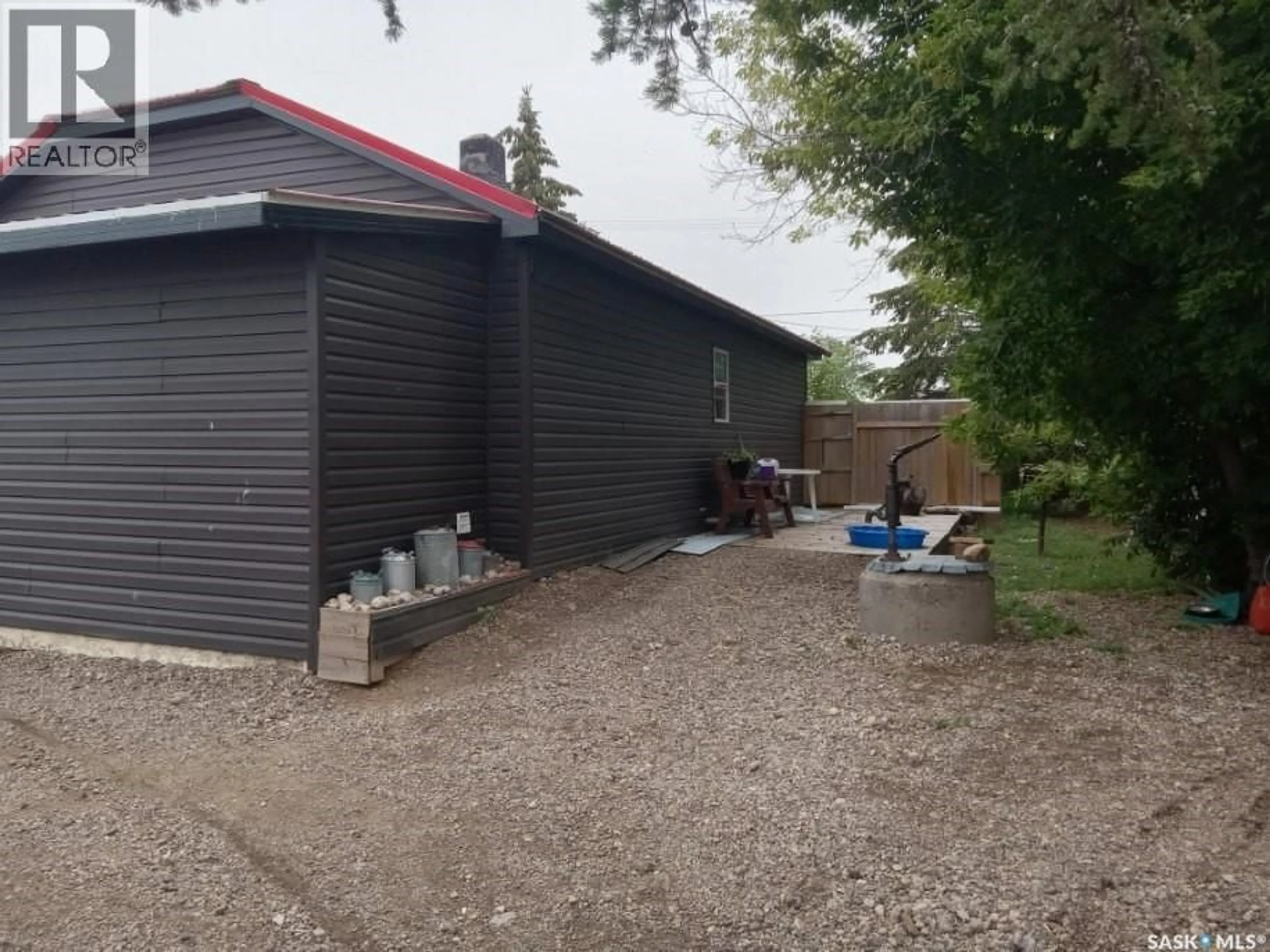 Shed for 99 DZIENDZIELOWSKI AVENUE, Cudworth Saskatchewan S0K1B0