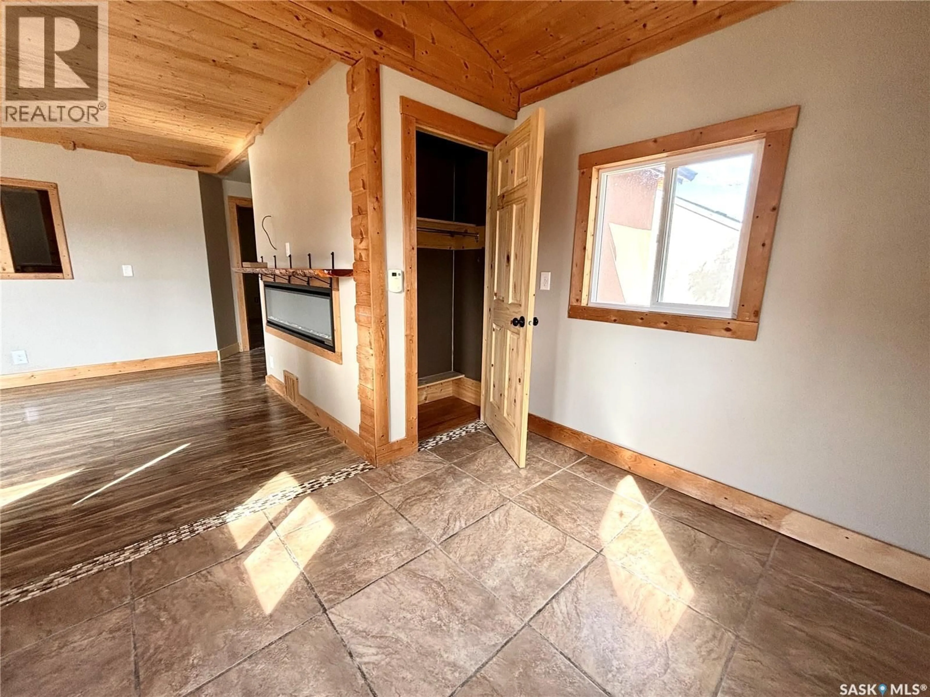 Unknown for 407 MAPLE STREET, Maple Creek Saskatchewan S0N1N0