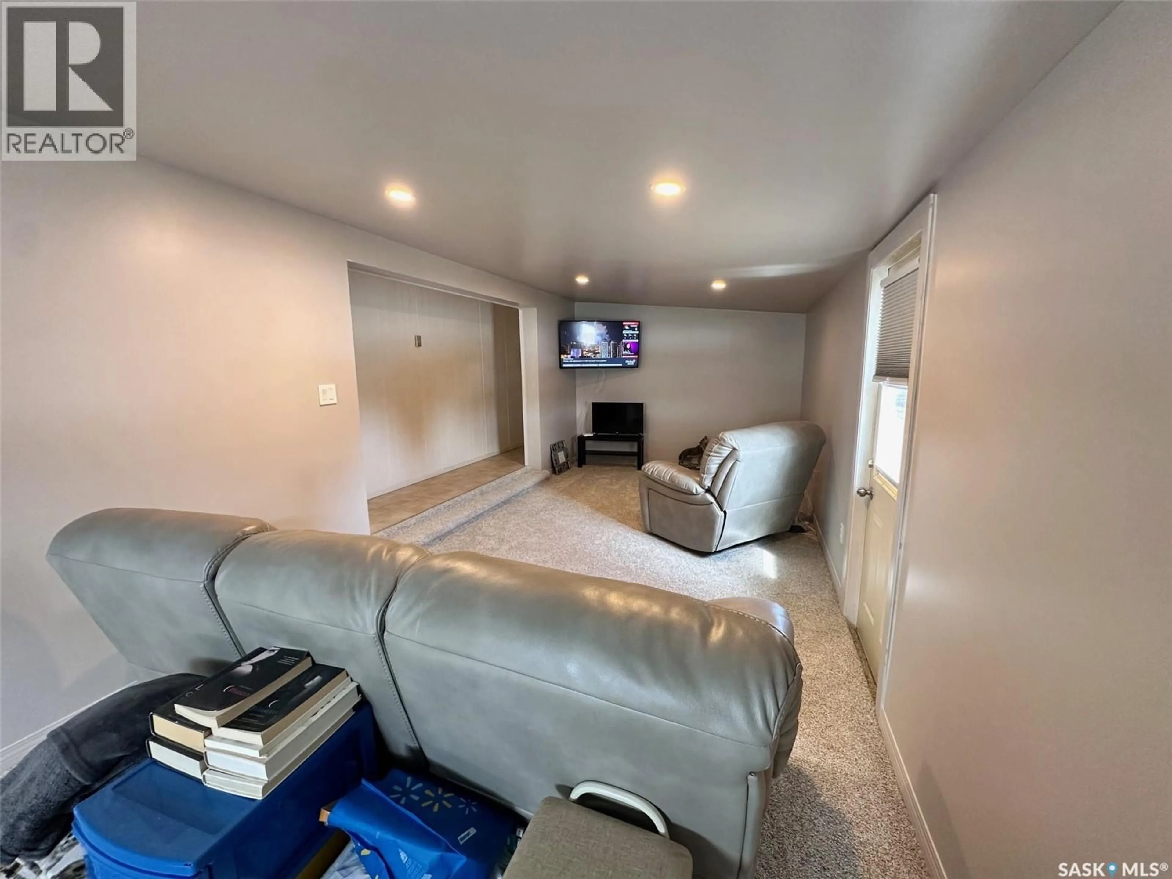 A pic of a room for 64 1ST AVENUE, Leoville Saskatchewan S0J1N0