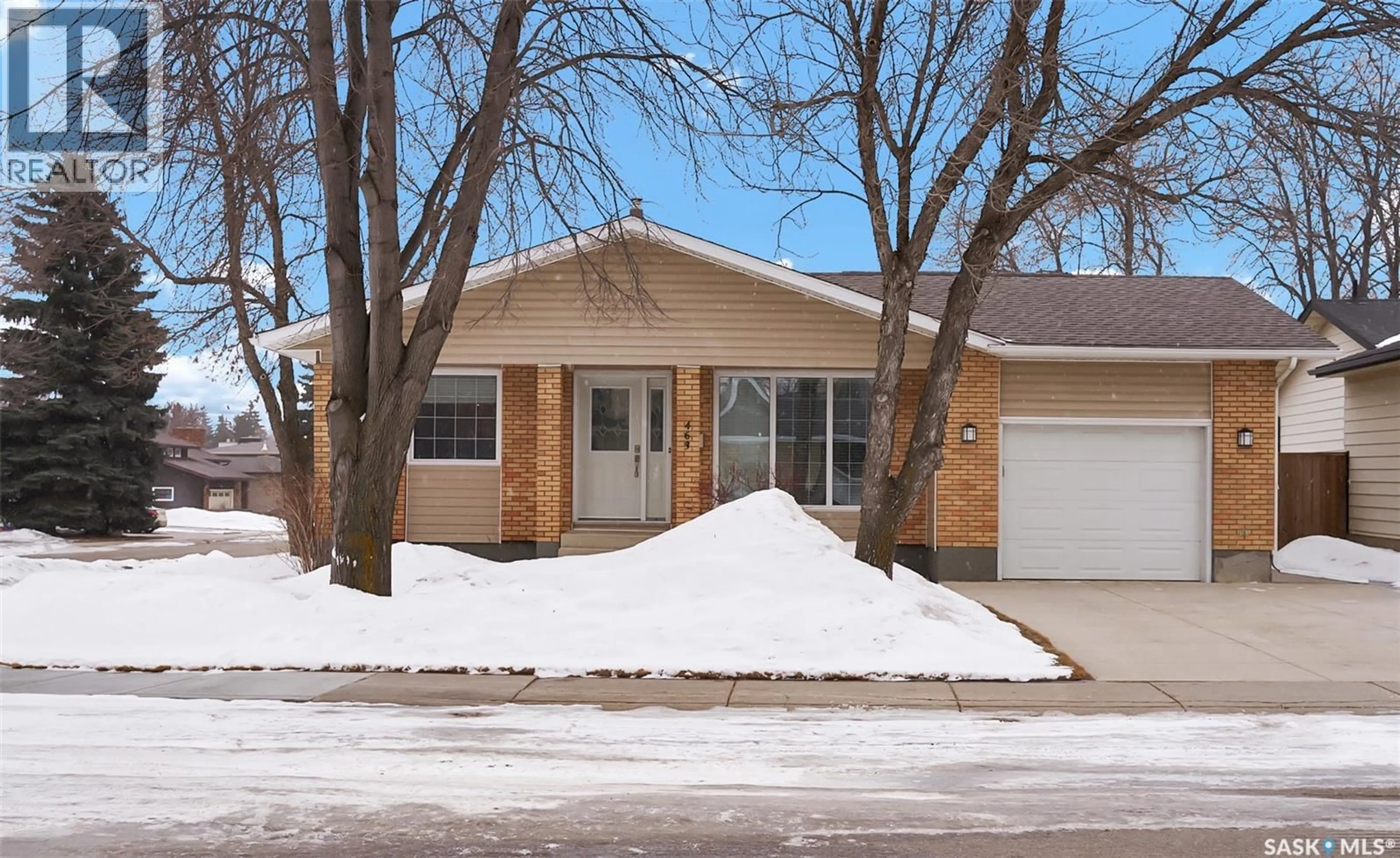 Home with vinyl exterior material, street for 463 DAVID KNIGHT LANE, Saskatoon Saskatchewan S7K5M1