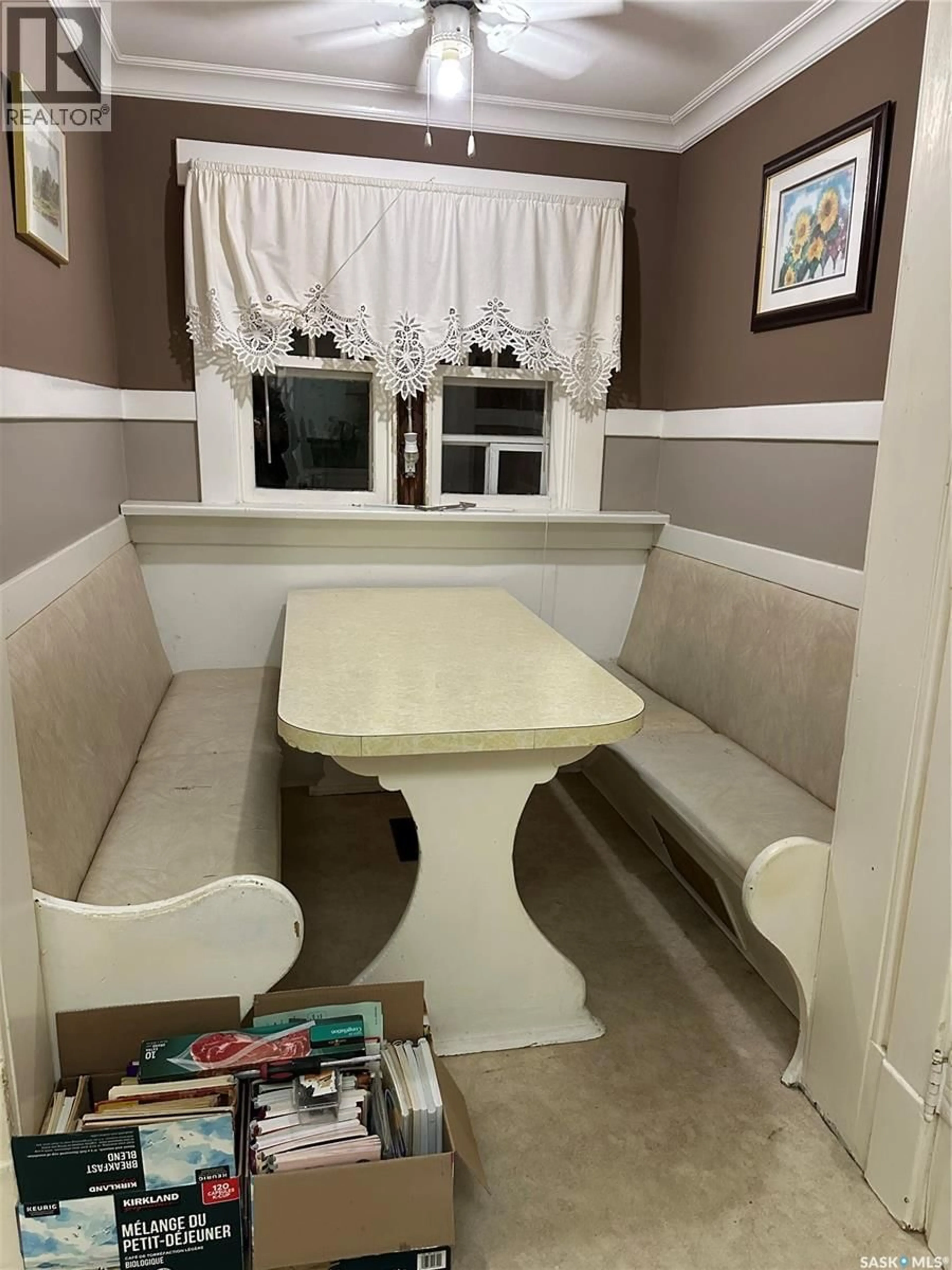 Dining room, ceramic/tile floor for 512 1ST STREET, Shaunavon Saskatchewan S0N2M0