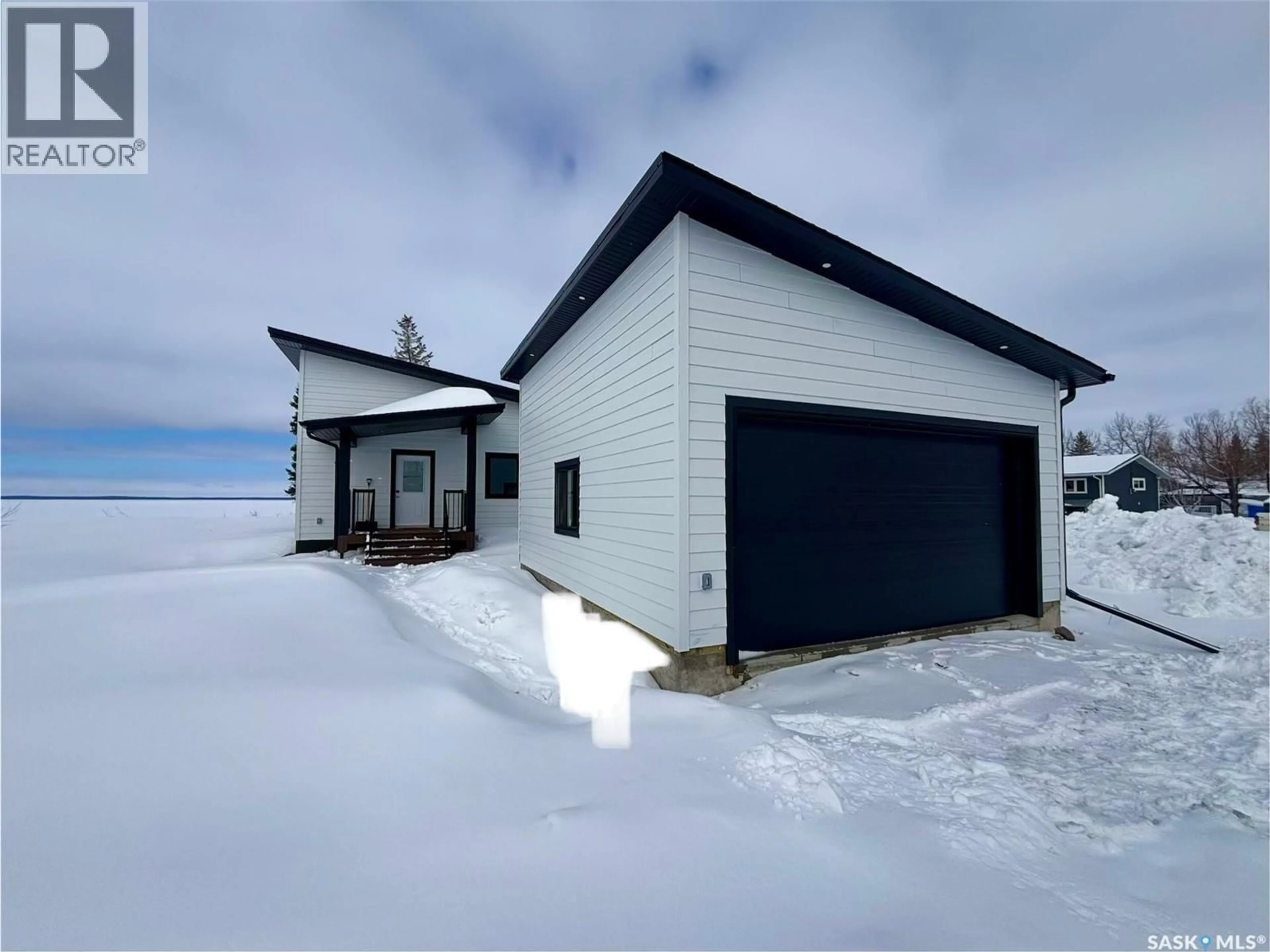 Indoor garage for 1119 BIRCHWOOD AVENUE, Good Lake Rm No. 274 Saskatchewan S0A0L0