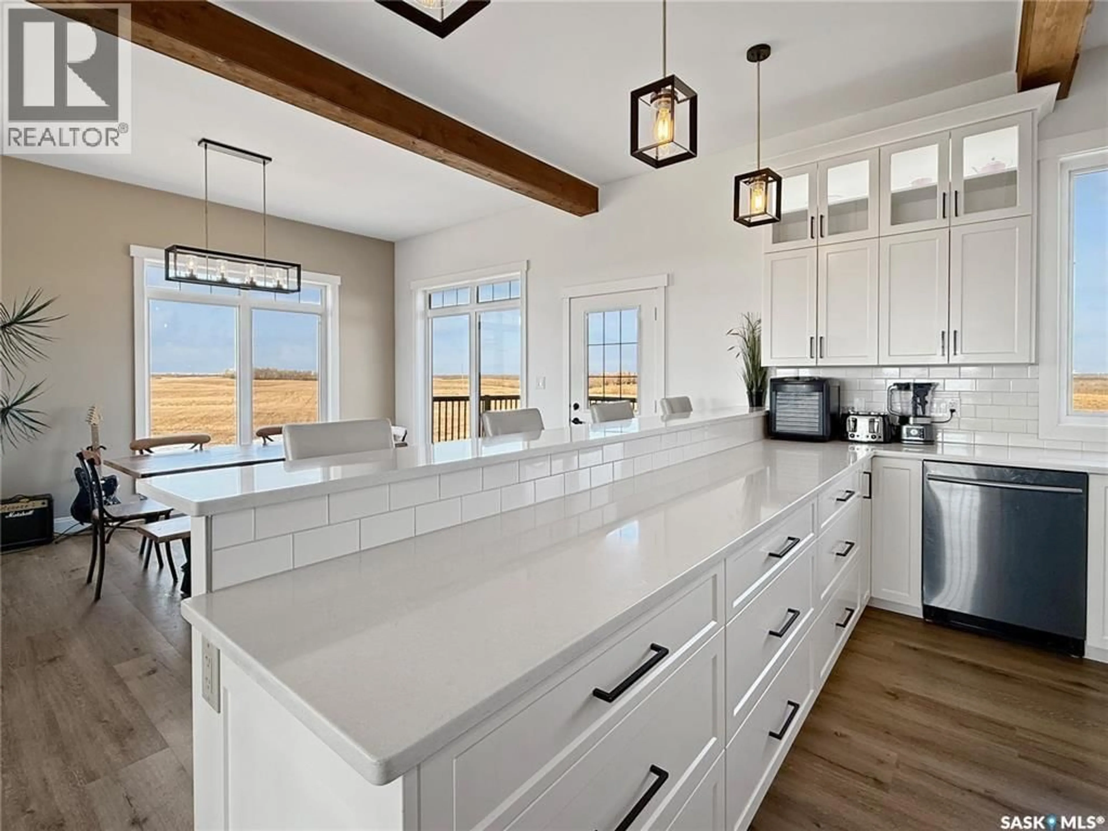 Open concept kitchen, unknown for REID ROAD, Prince Albert Rm No. 461 Saskatchewan S6V5S4