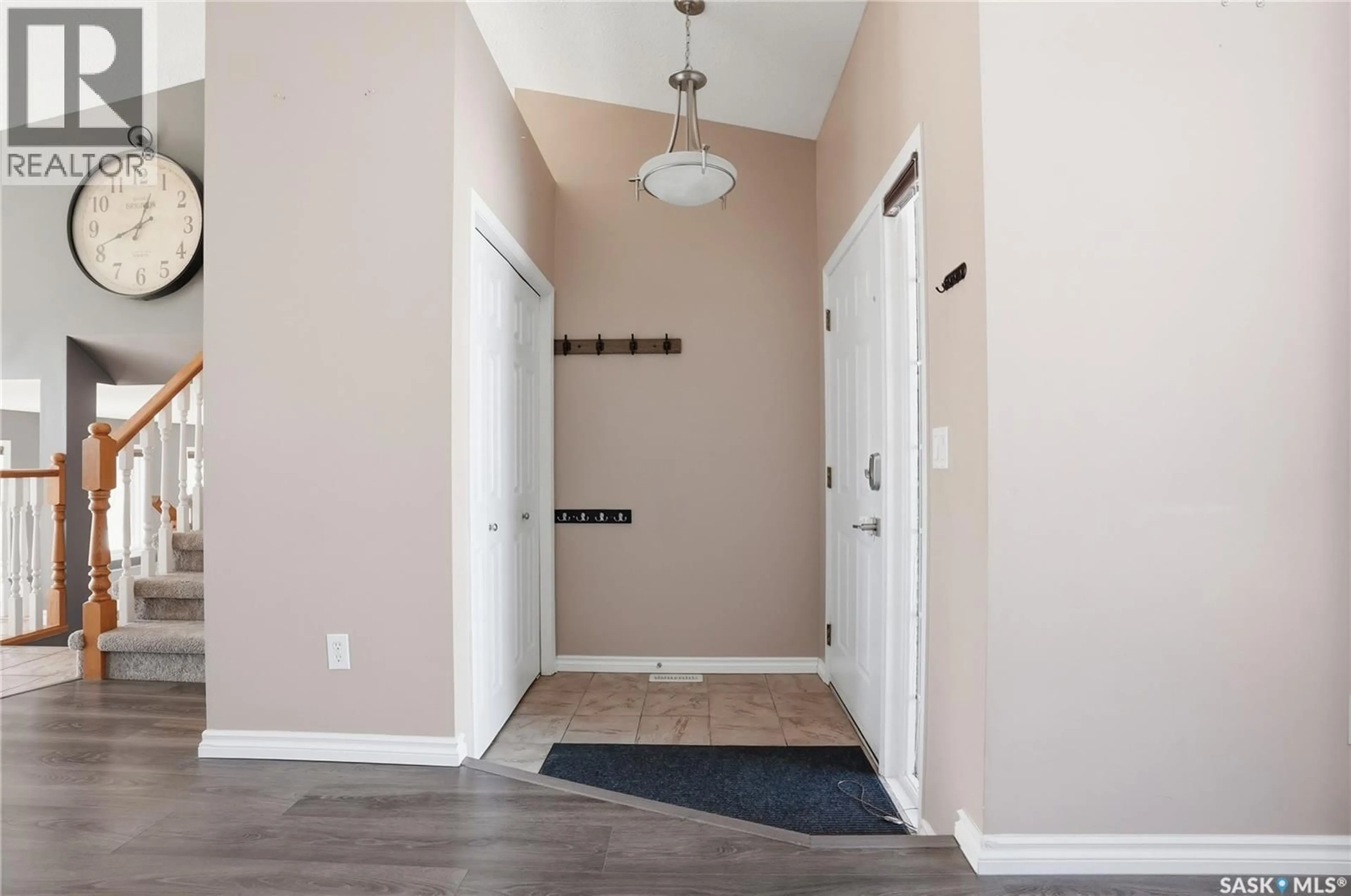 Indoor entryway for 513 4TH STREET, Warman Saskatchewan S0K4S0