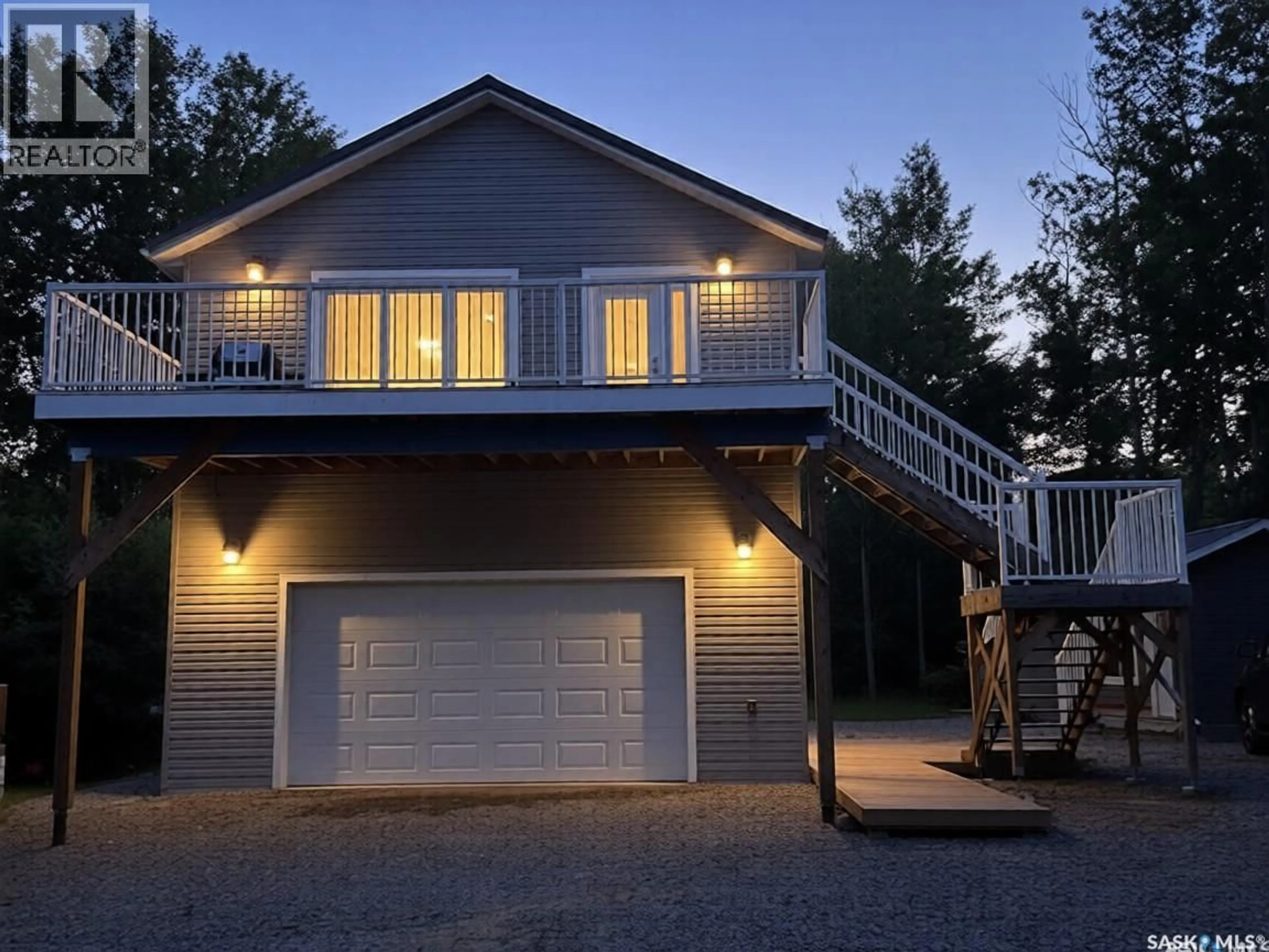 Home with vinyl exterior material, unknown for 16 KEN CRESCENT, Candle Lake Saskatchewan S0J3E0