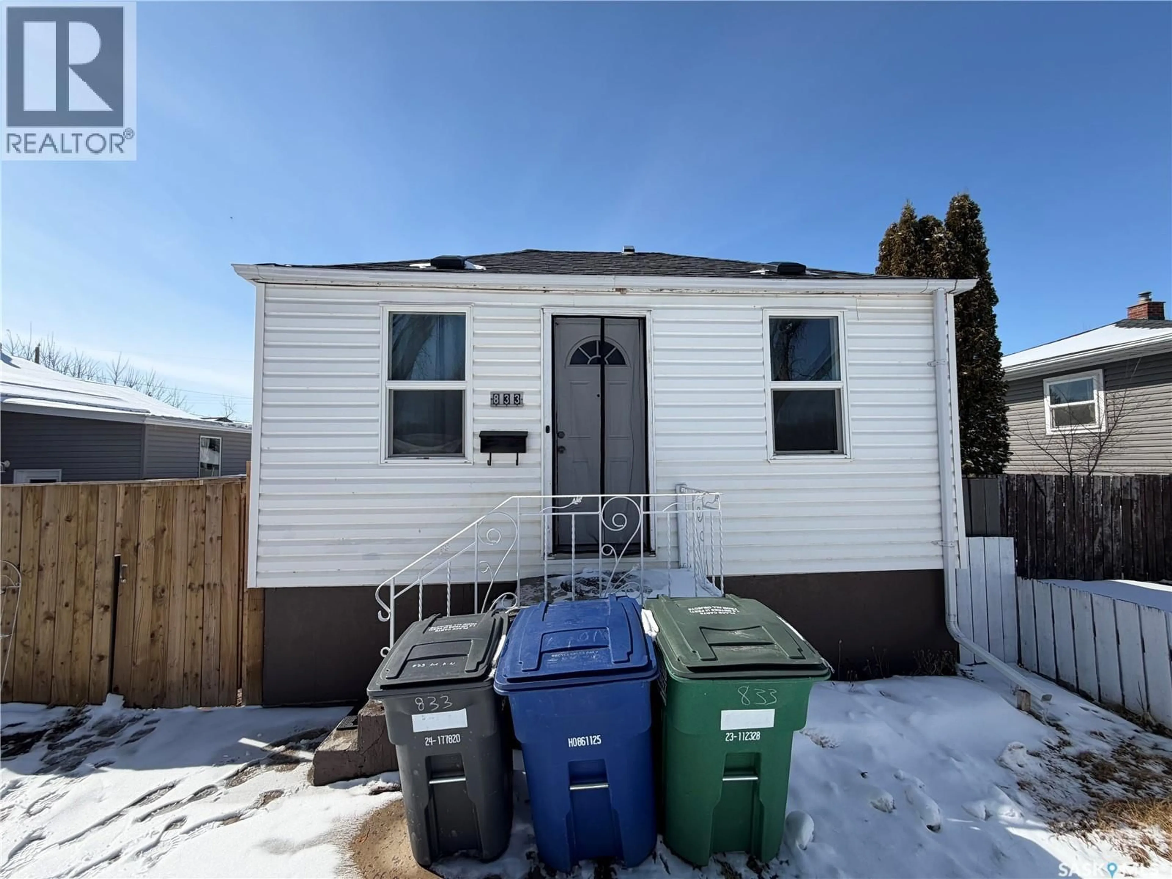 Shed for 833 K AVENUE, Saskatoon Saskatchewan S7L2N2