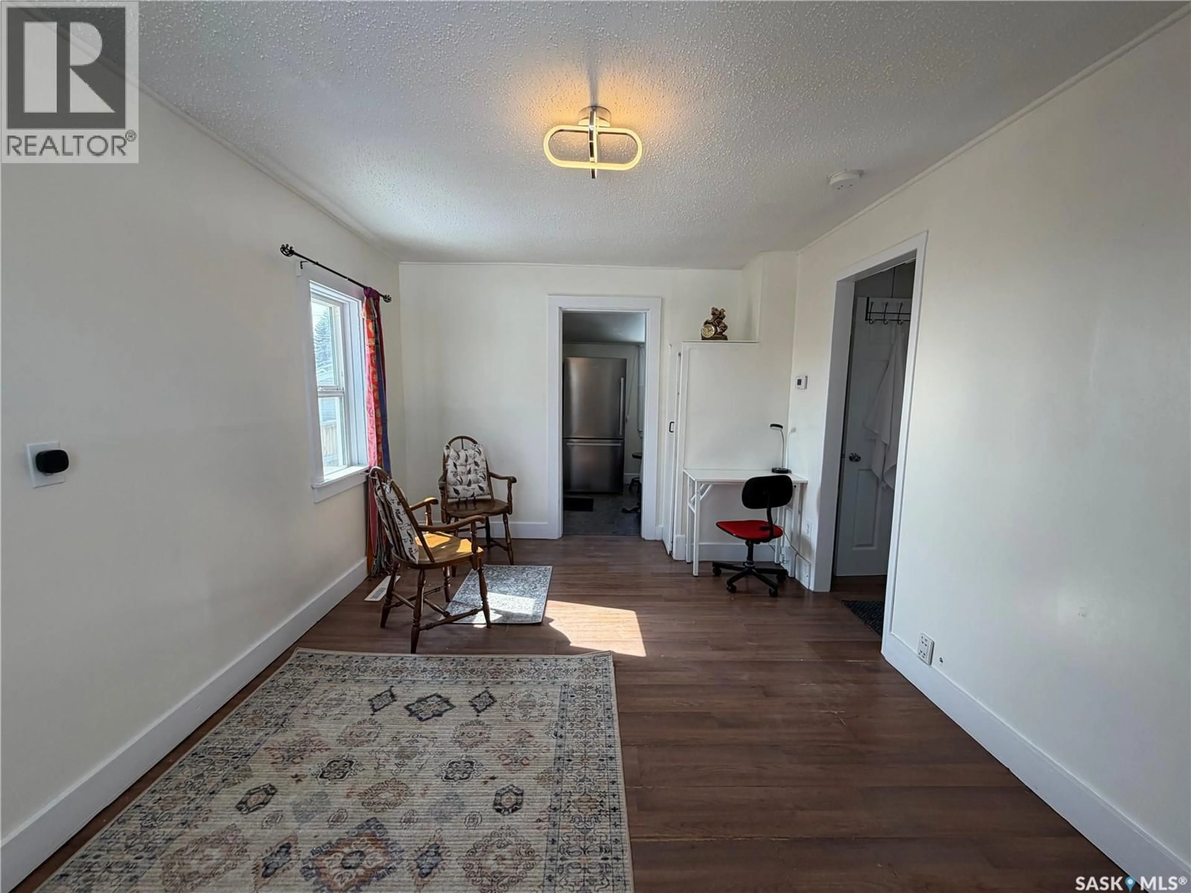 A pic of a room for 833 K AVENUE, Saskatoon Saskatchewan S7L2N2