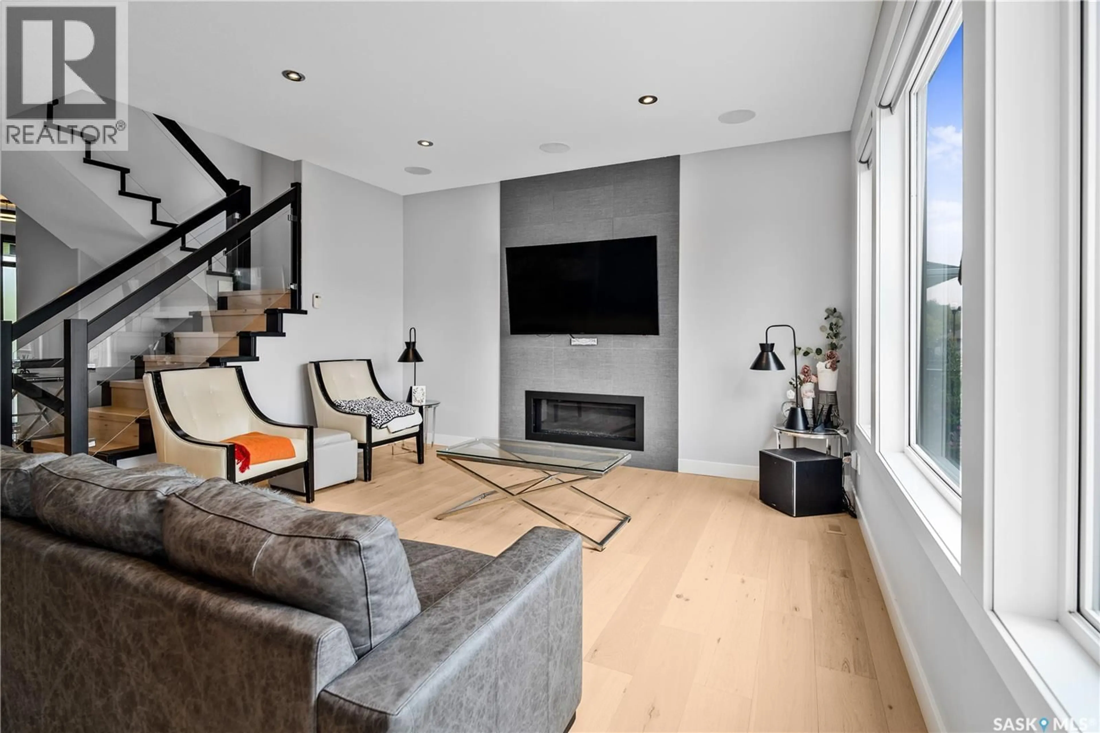 Living room with furniture, unknown for 4311 SANDPIPER CRESCENT, Regina Saskatchewan S4V1N3