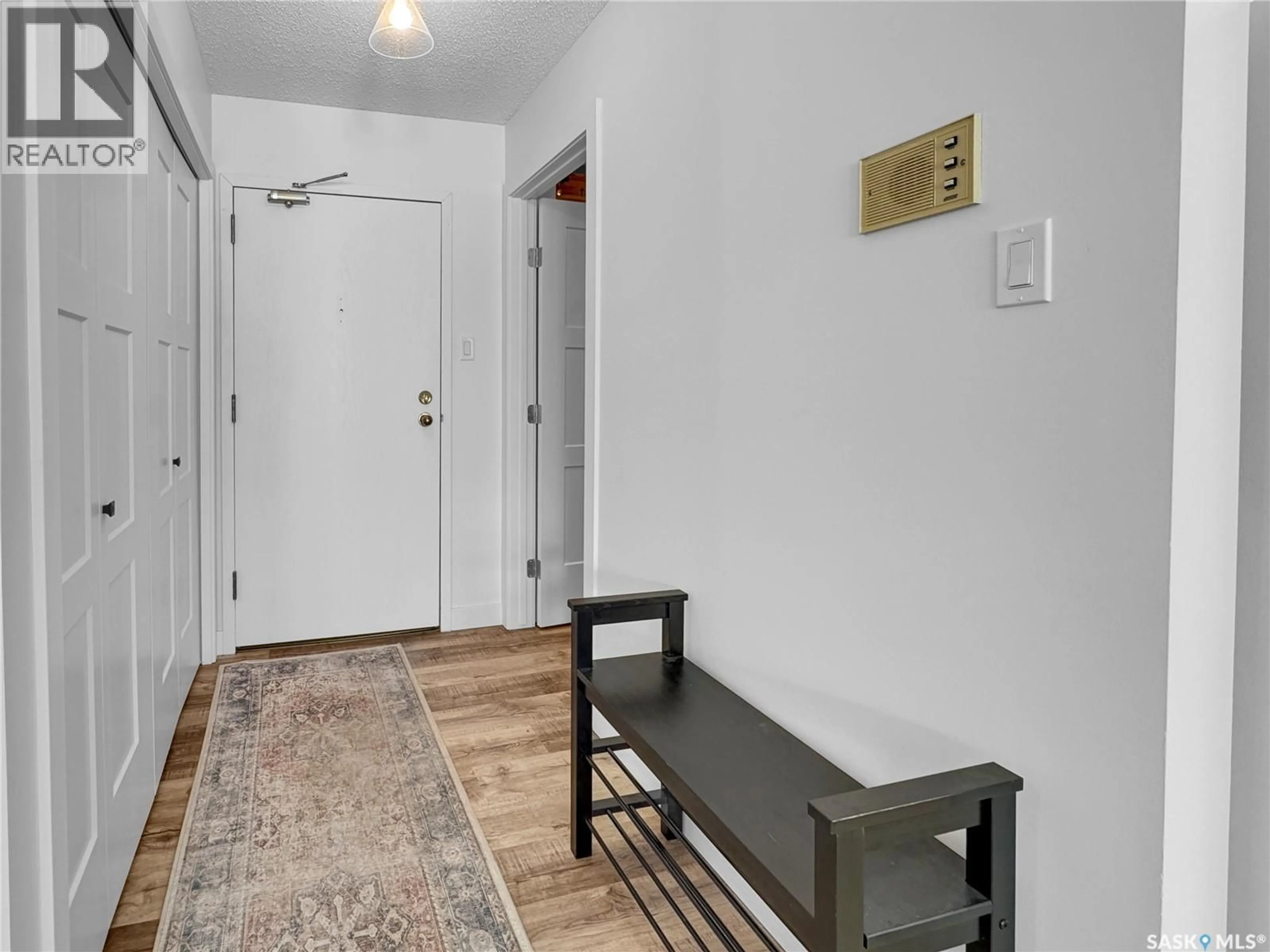 Indoor entryway for 204 - 1452 102ND STREET, North Battleford Saskatchewan S9A1G7