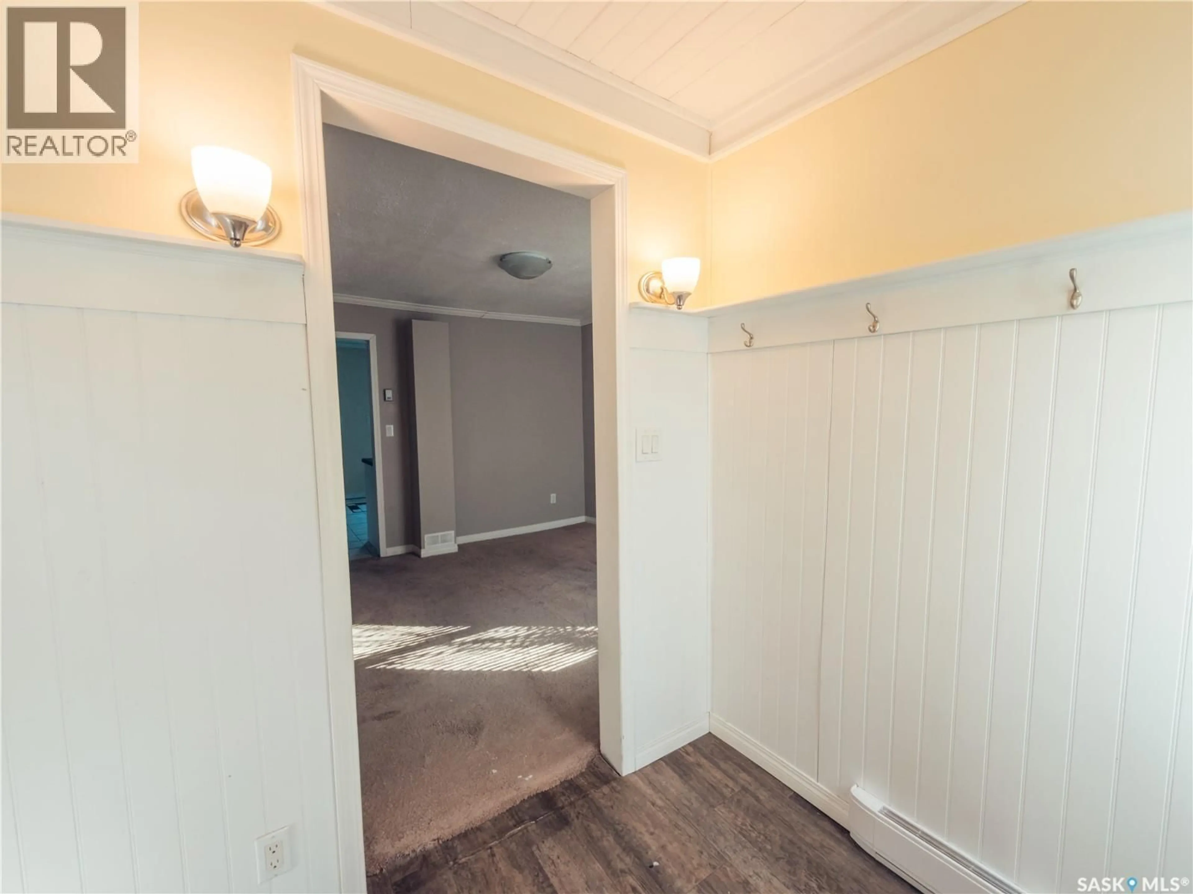 Unknown for 118 32ND STREET, Saskatoon Saskatchewan S7L0S1