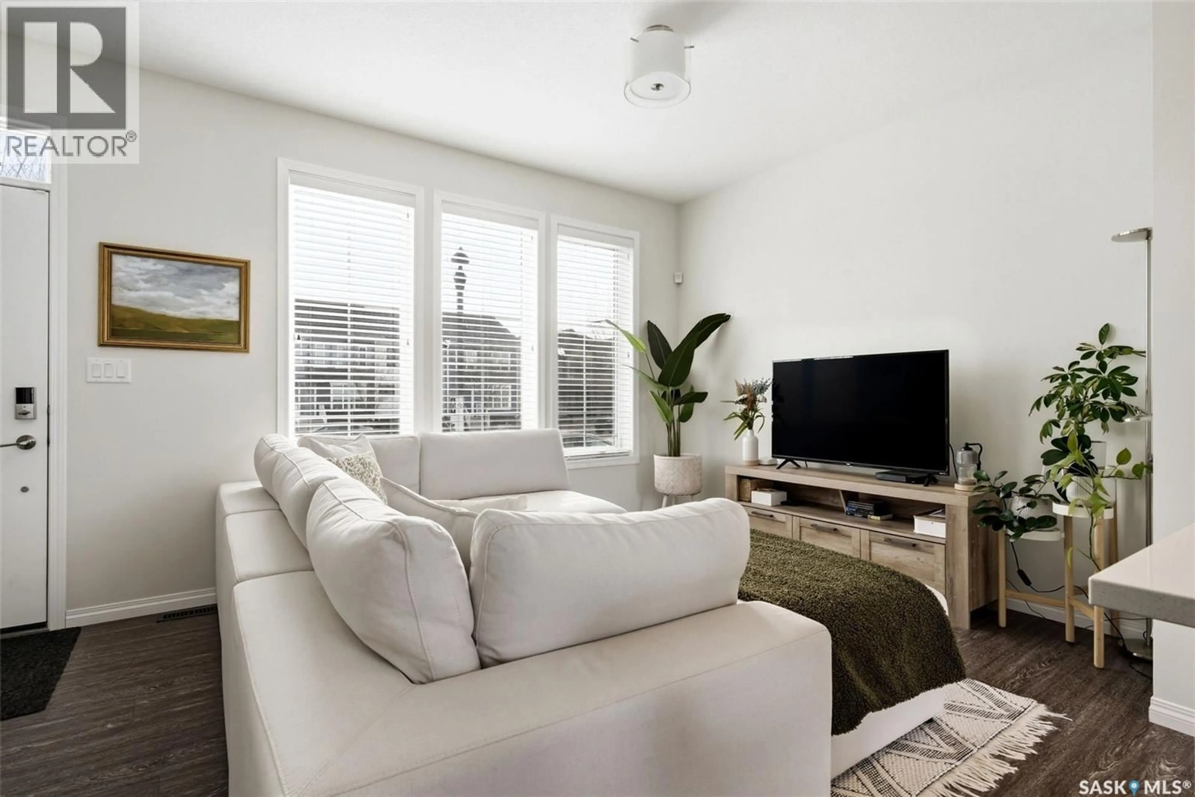 Living room with furniture, unknown for 3218 CHUKA BOULEVARD, Regina Saskatchewan S4V3S6