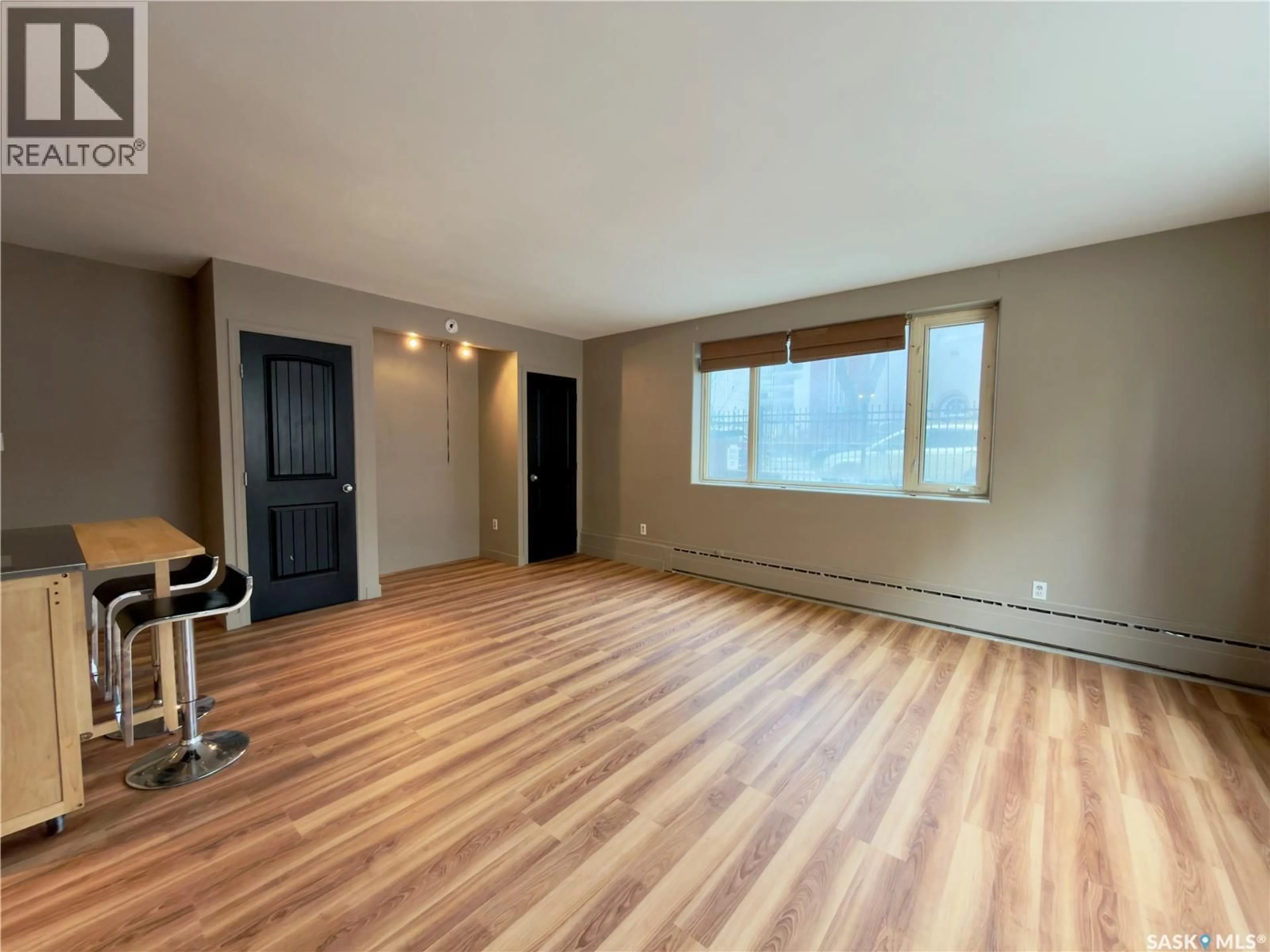 A pic of a room for 2 400 4TH AVENUE, Saskatoon Saskatchewan S7K0R3