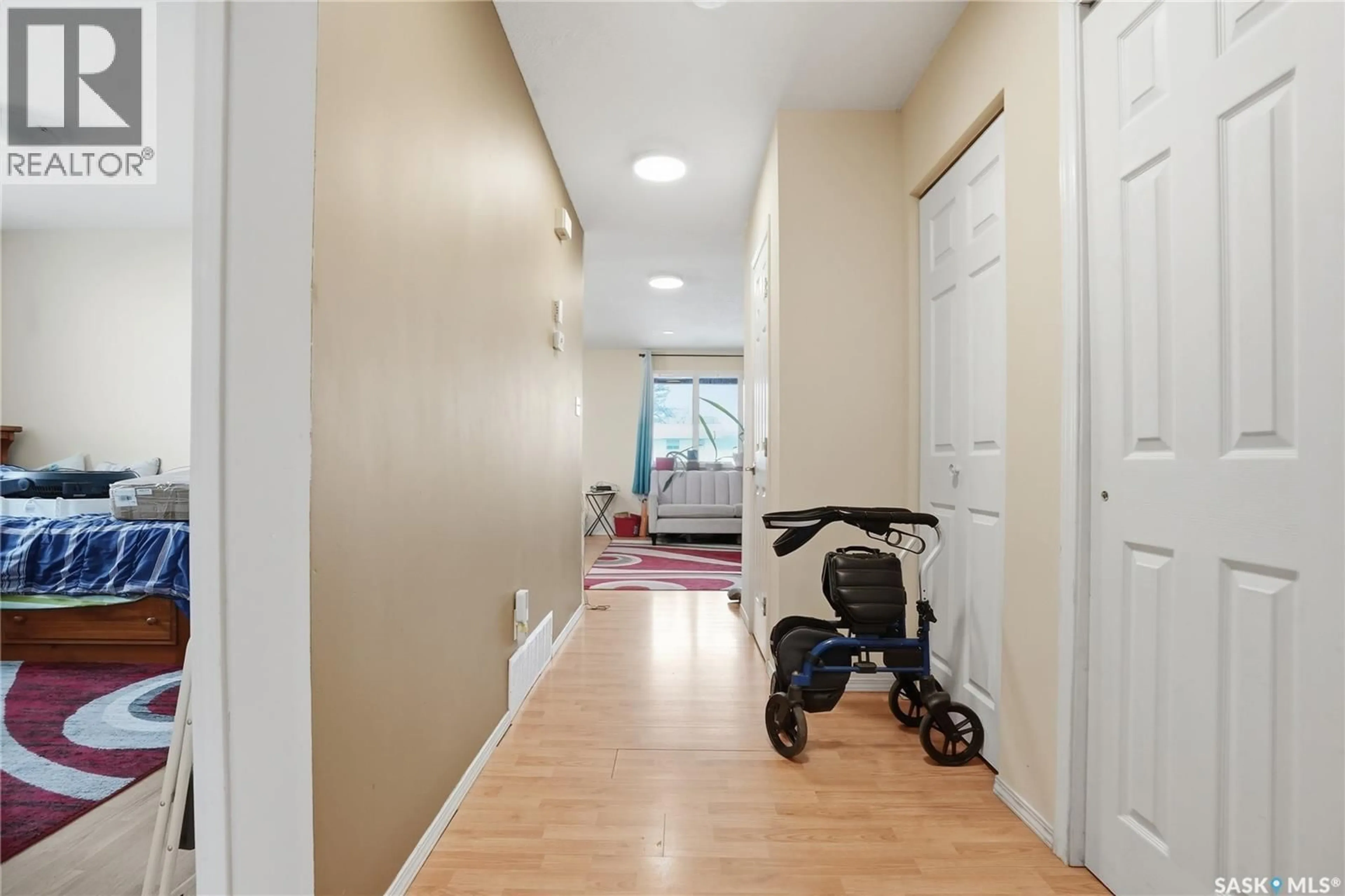 Unknown for 222 V AVENUE, Saskatoon Saskatchewan S7M3B3