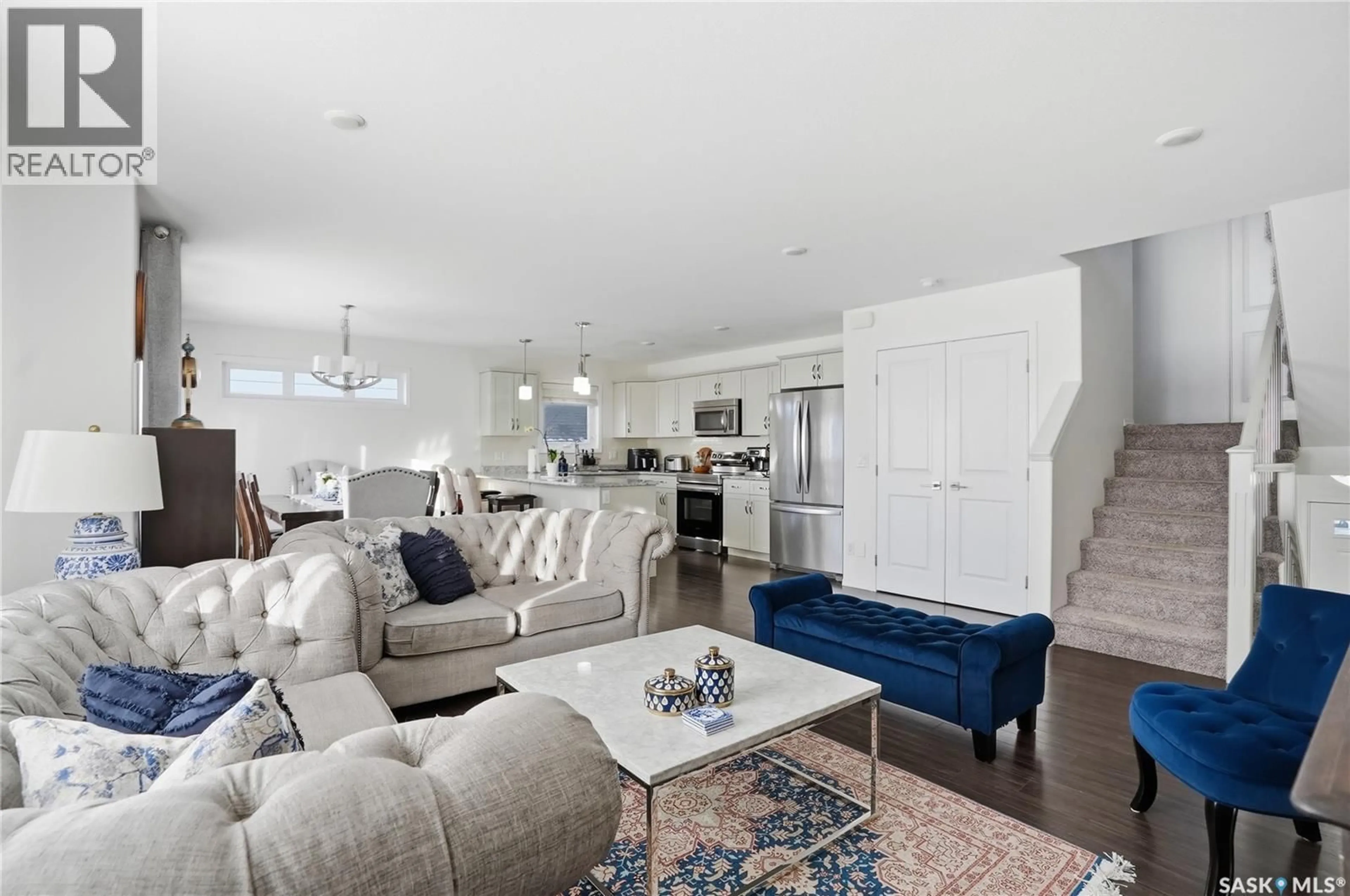 Living room with furniture, unknown for 223 EATON CRESCENT, Saskatoon Saskatchewan S7V0H4