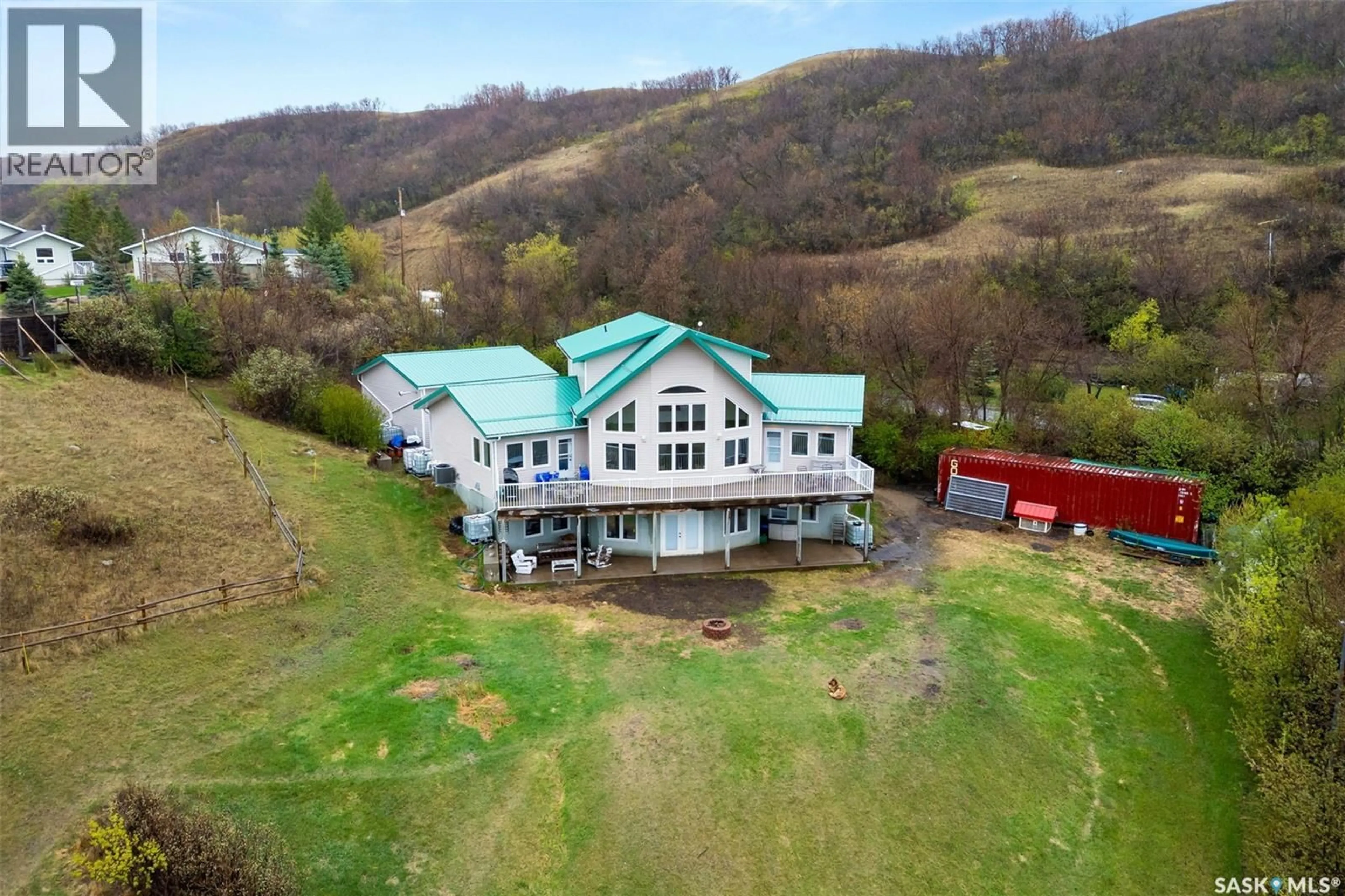 A pic from outside/outdoor area/front of a property/back of a property/a pic from drone, building for 966 TATANKA DRIVE, Marquis Rm No. 191 Saskatchewan S6H4N7