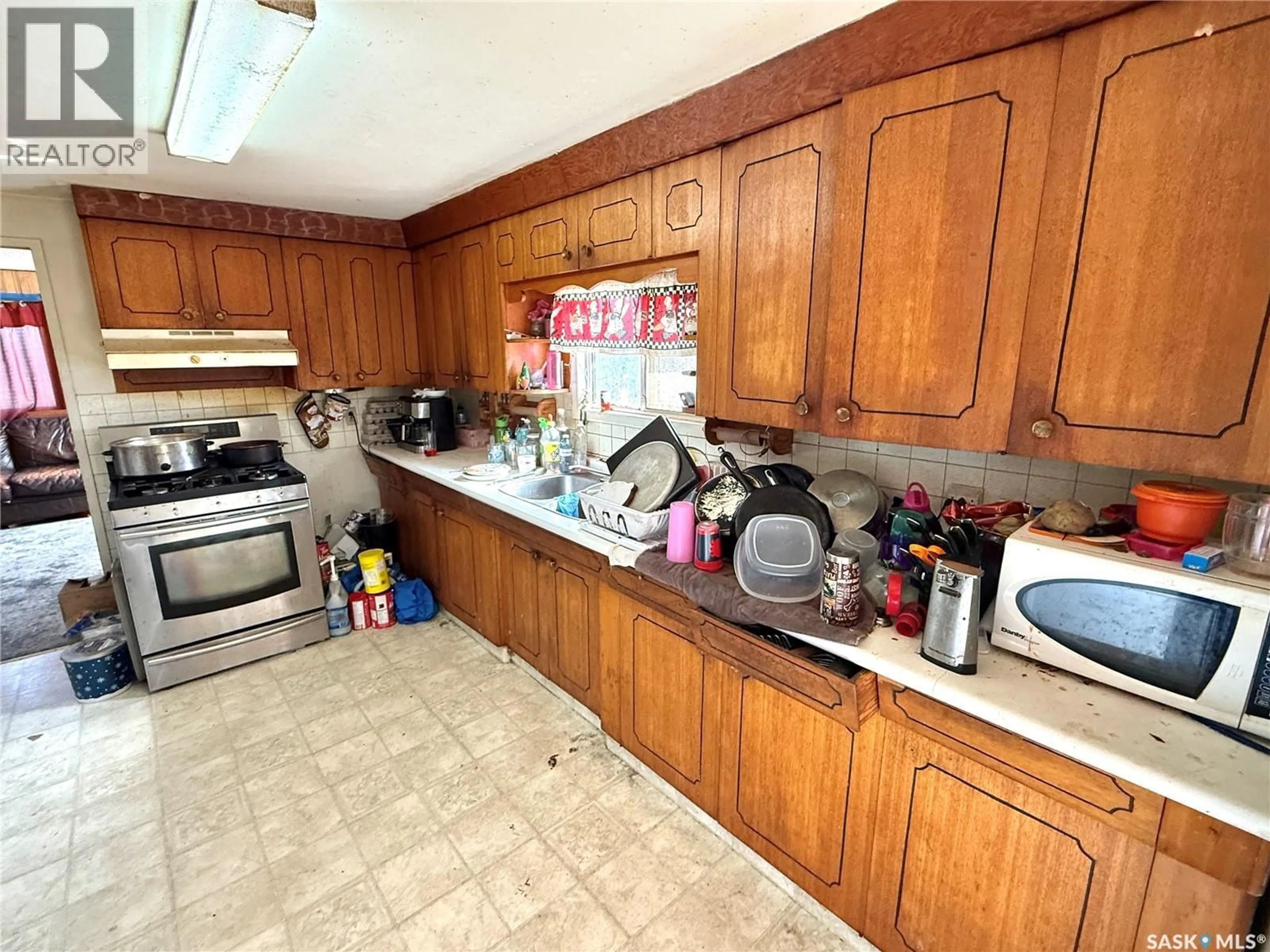 Standard kitchen, unknown for Glenside Rm No. 377 Saskatchewan S0K4B0