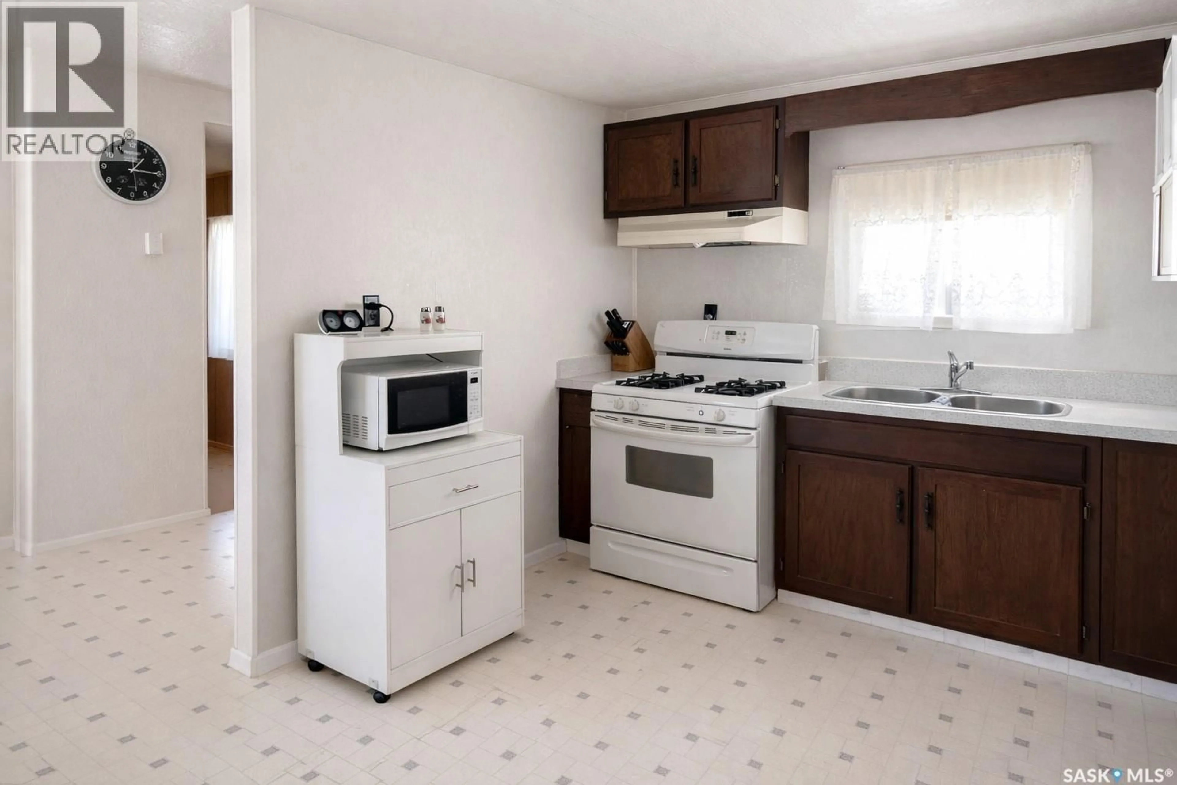 Standard kitchen, unknown for 102 1ST AVENUE, Parkside Saskatchewan S0J2A0