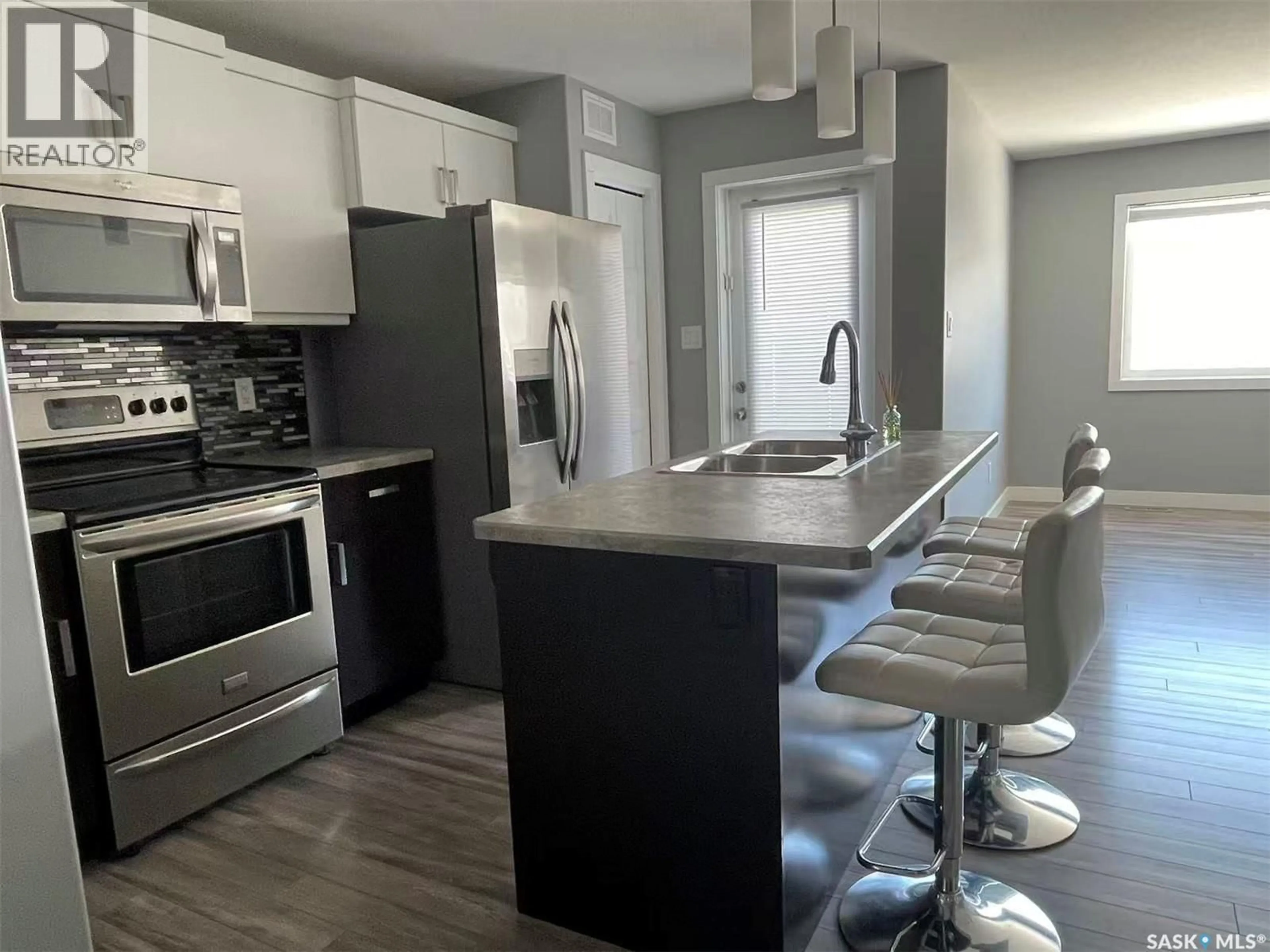 Open concept kitchen, unknown for 2 - 5301 BEACON DRIVE, Regina Saskatchewan S4W0R6