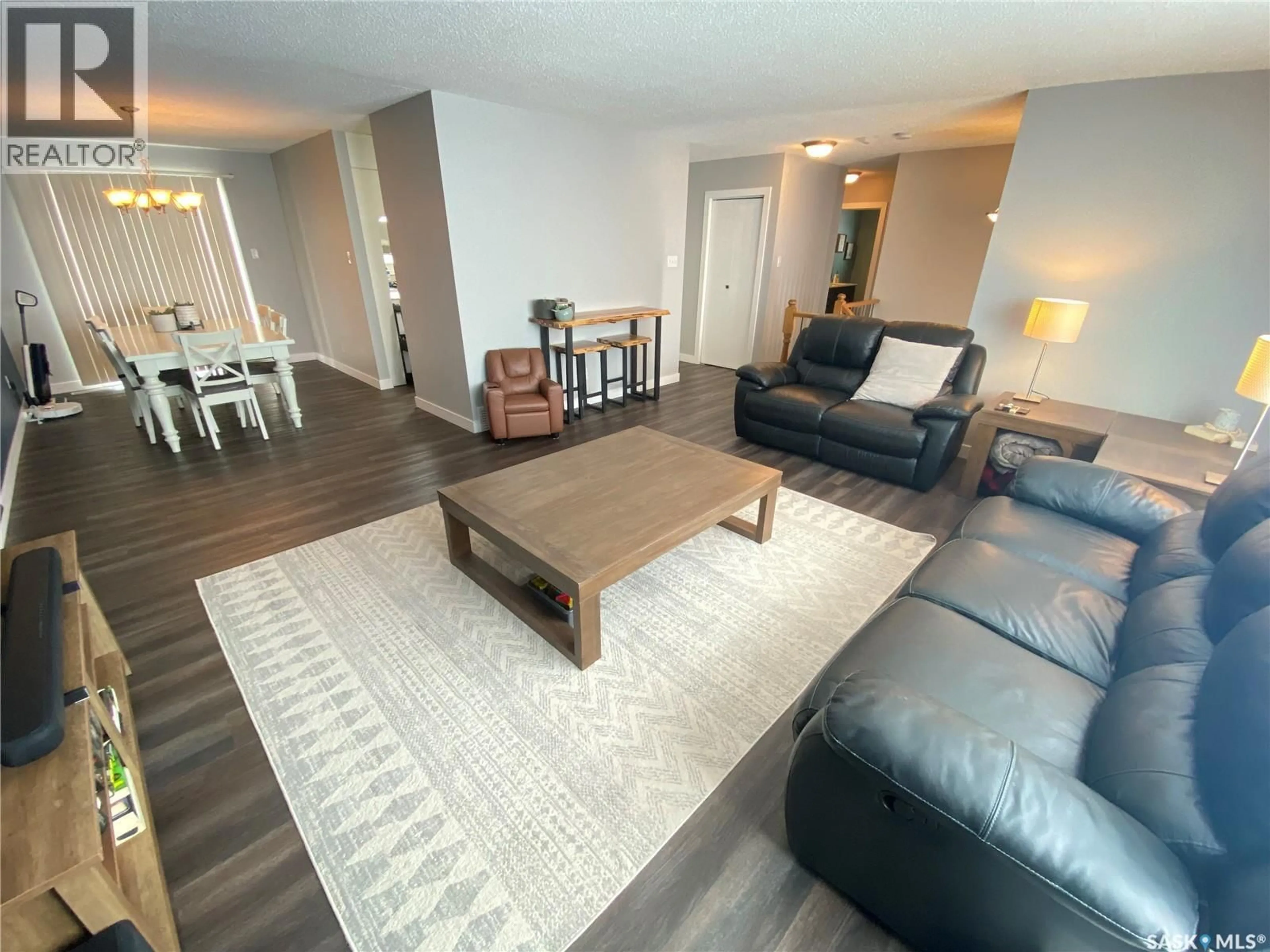 Living room with furniture, unknown for 117 STEWART CRESCENT, Yorkton Saskatchewan S3N3J4