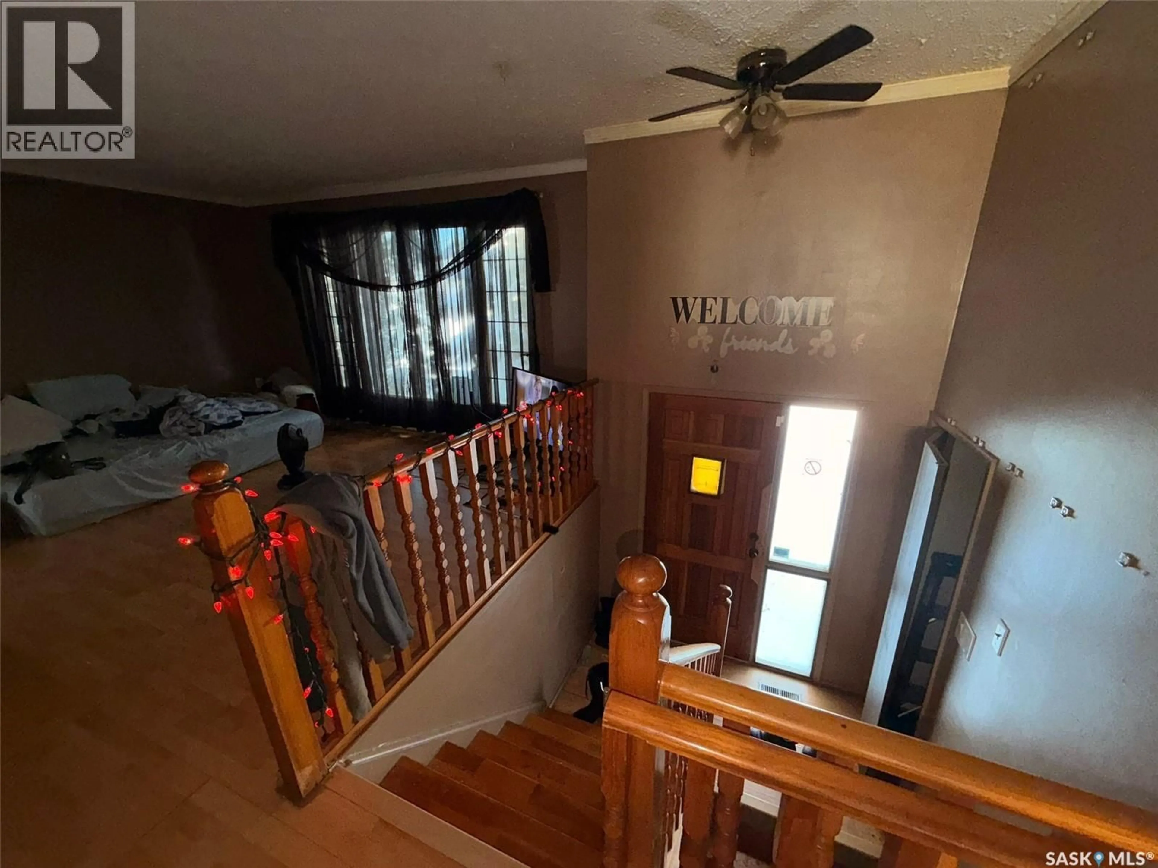 Indoor foyer for 1431 16TH STREET, Prince Albert Saskatchewan S6V3W3