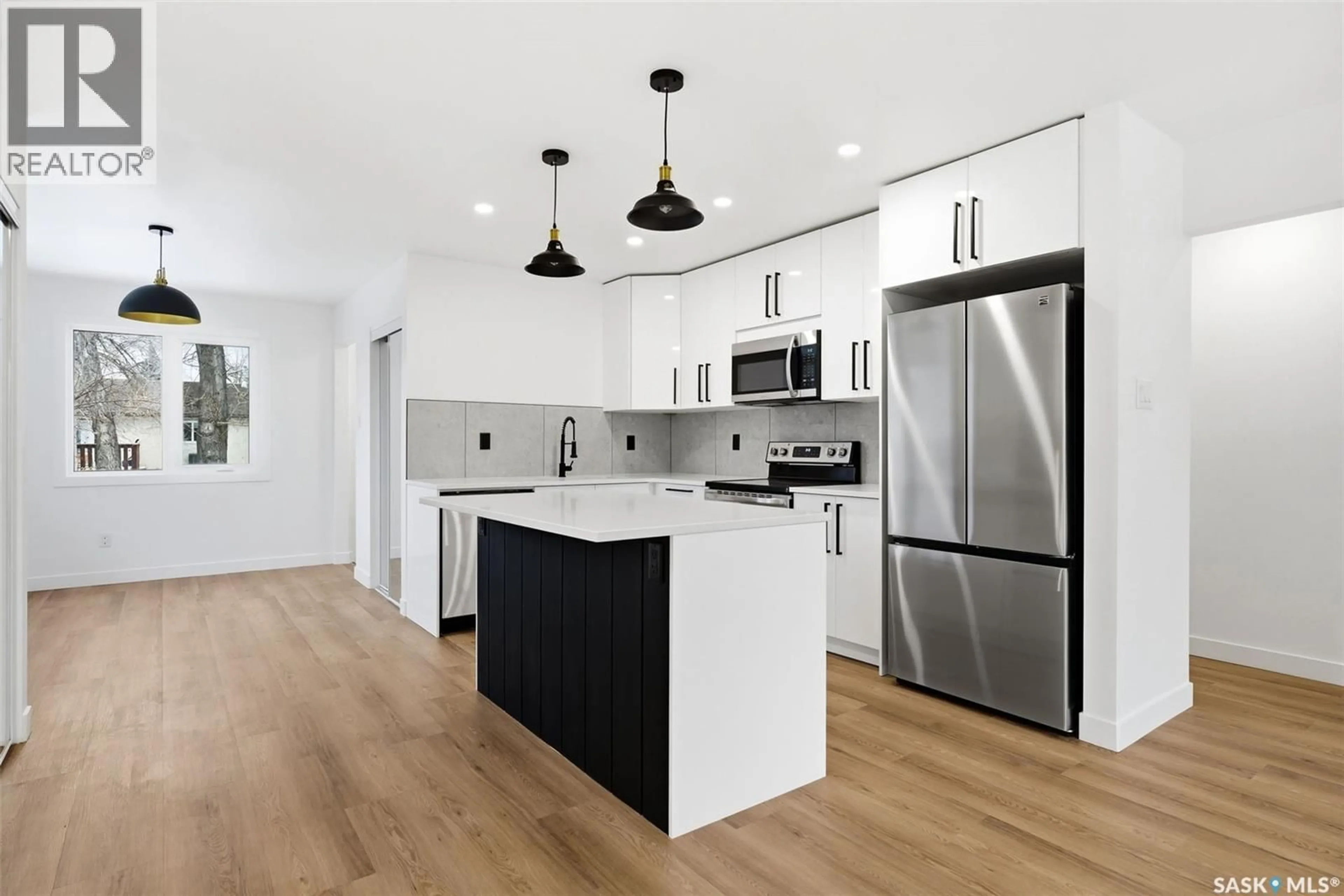 Open concept kitchen, unknown for 414 RINK AVENUE, Regina Saskatchewan S4X2C6