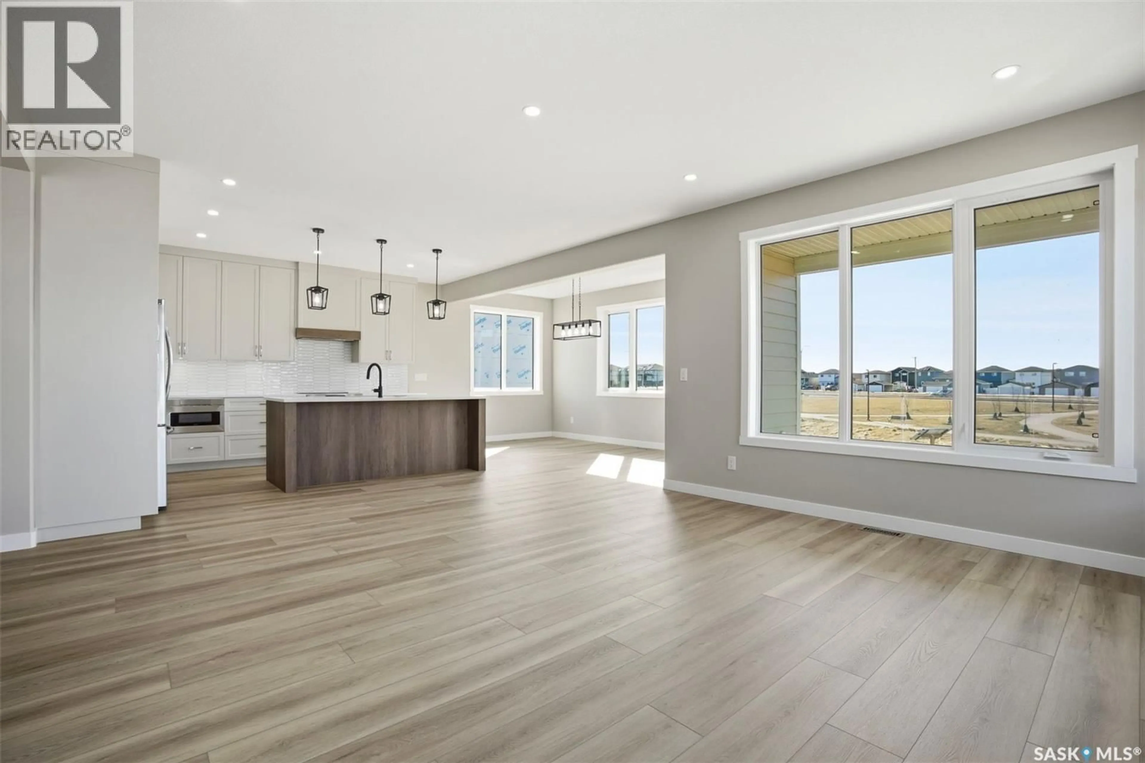 Open concept kitchen, unknown for 435 SHARMA CRESCENT, Saskatoon Saskatchewan S7W0Y4