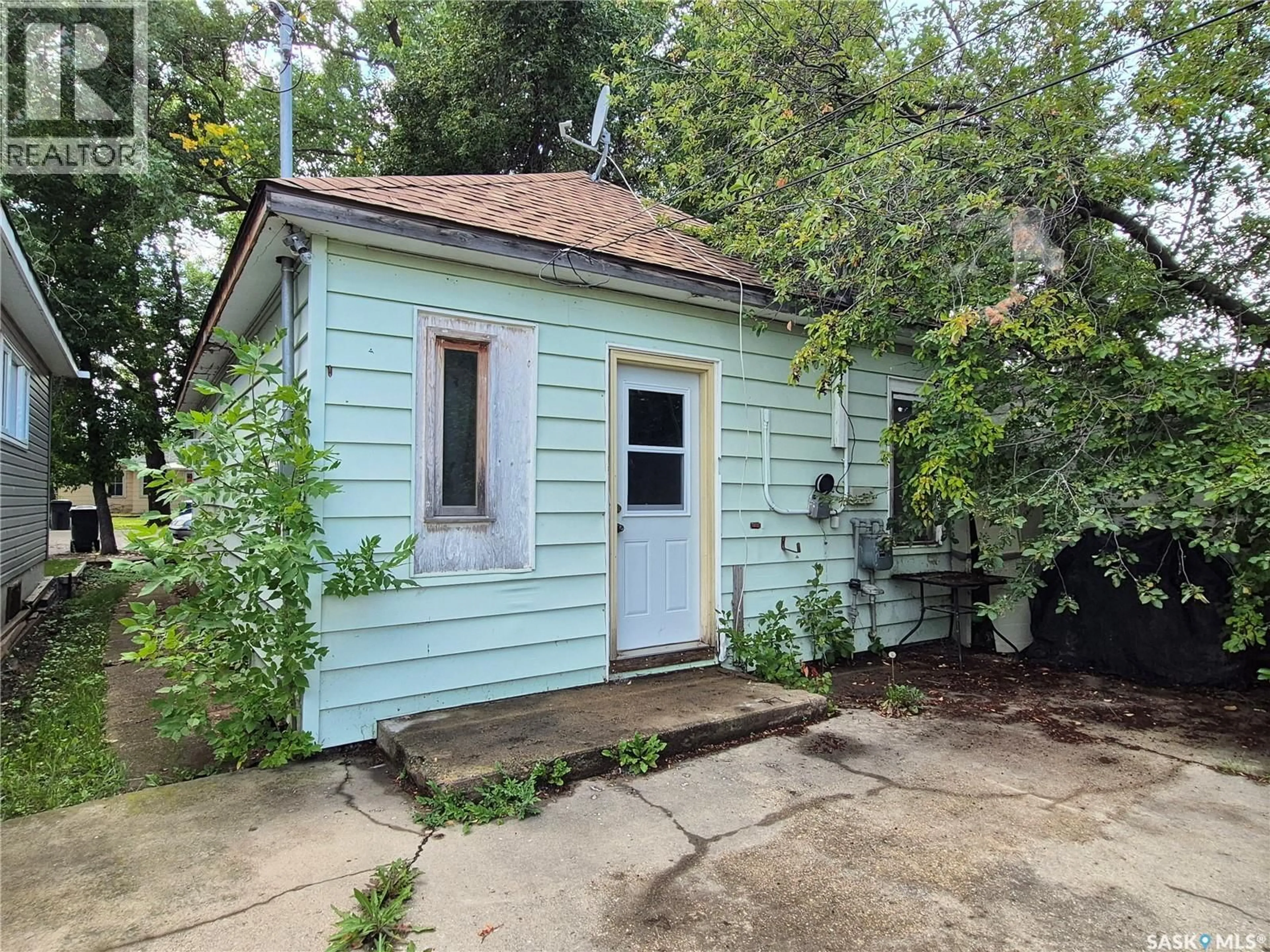 Shed for 517 BECKWELL AVENUE, Radville Saskatchewan S0C2G0