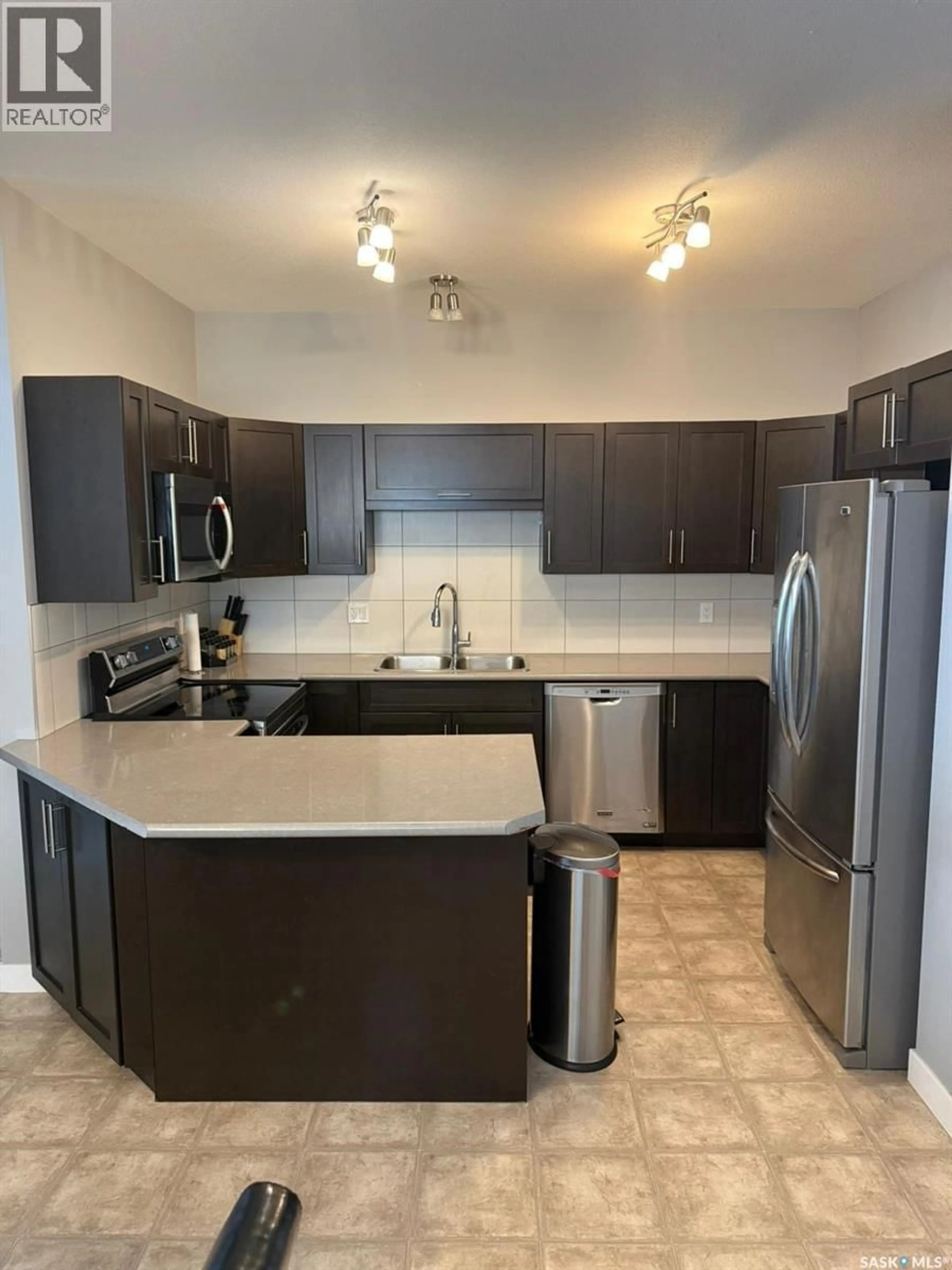 Standard kitchen, unknown for E - 4609 GREEN ROCK ROAD, Regina Saskatchewan S4V3K8