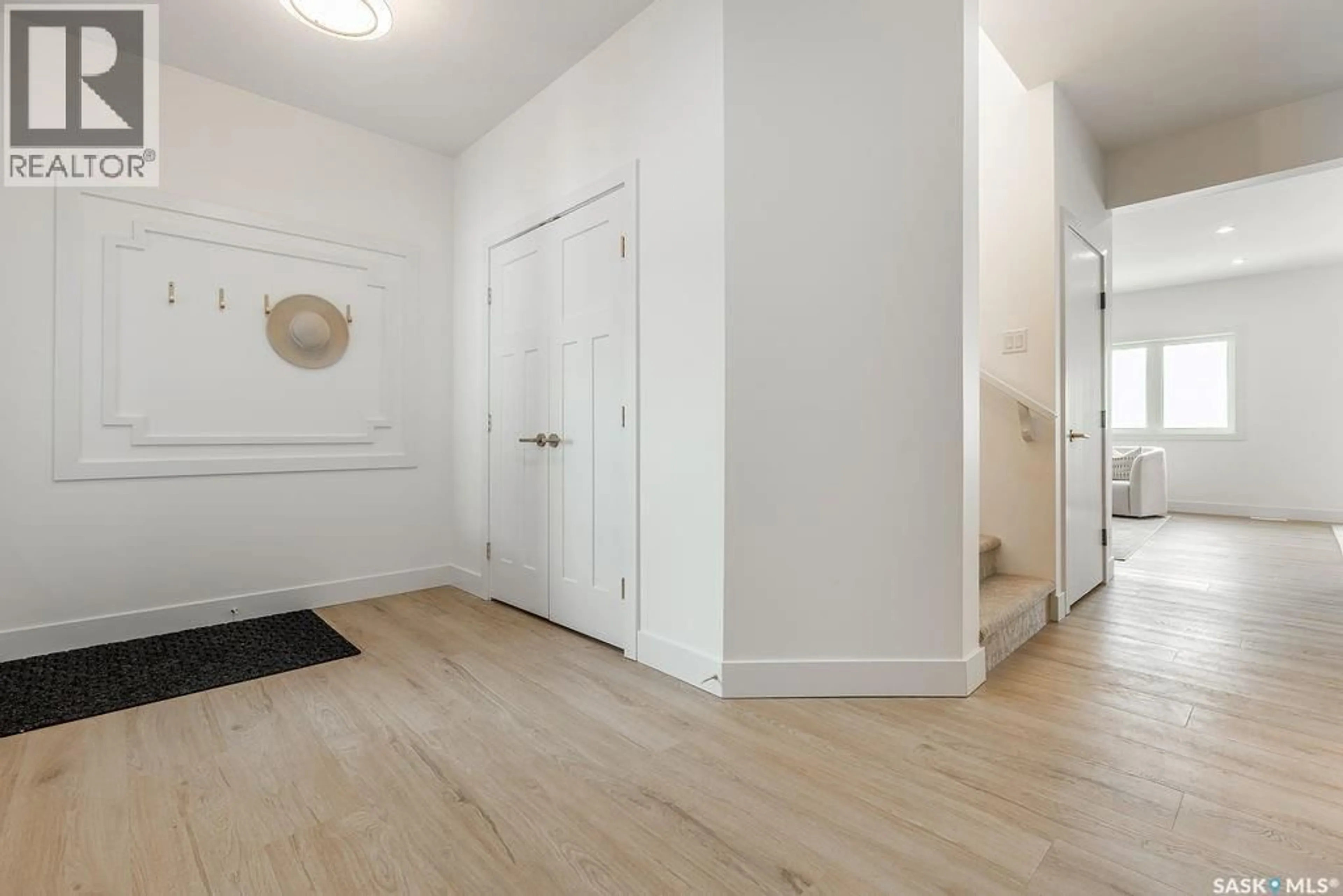 Indoor entryway for 307 SHARMA CRESCENT, Saskatoon Saskatchewan S7W1J1