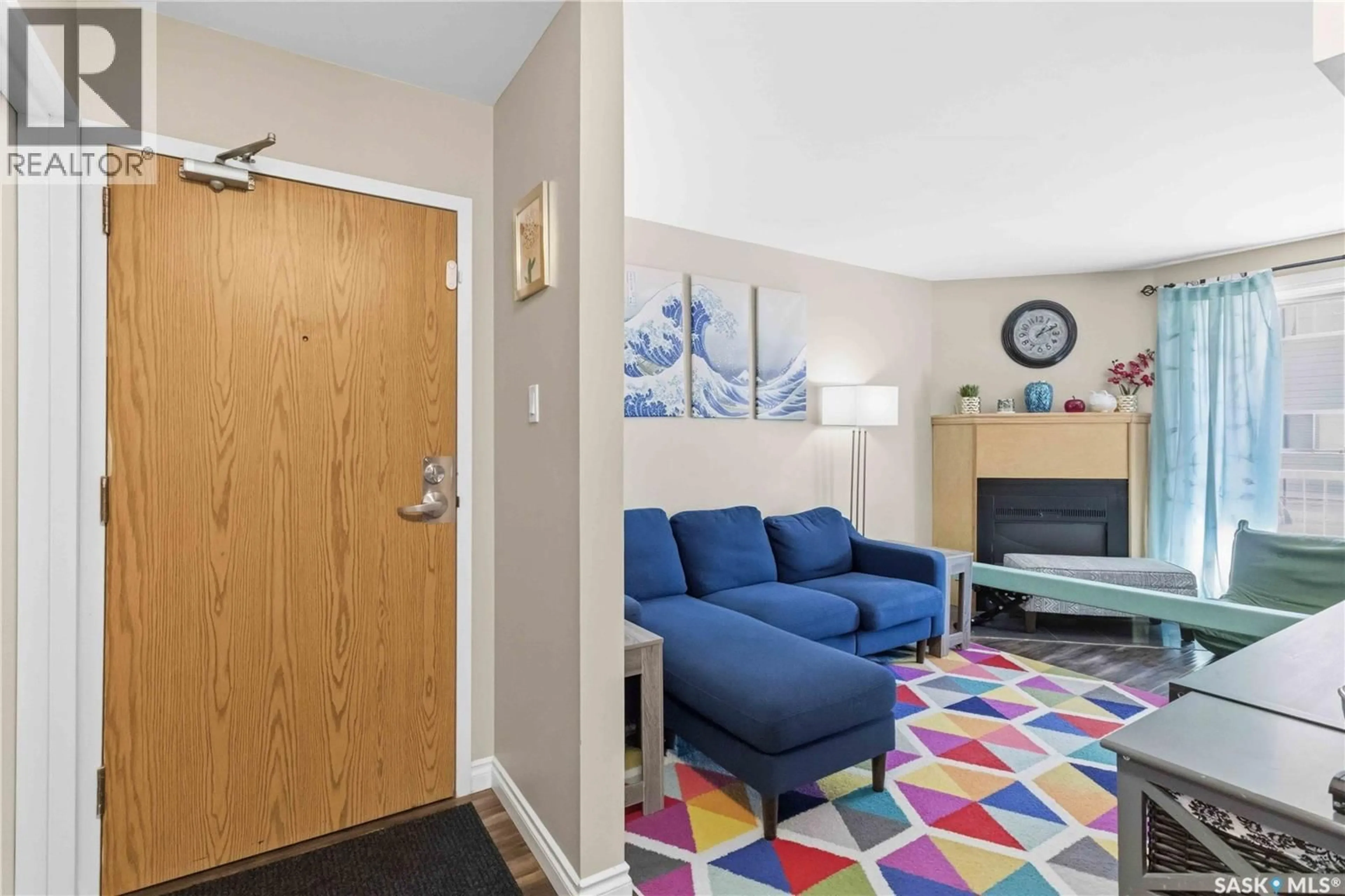 Indoor entryway for E - 116B 4040 8TH STREET, Saskatoon Saskatchewan S7H5L4