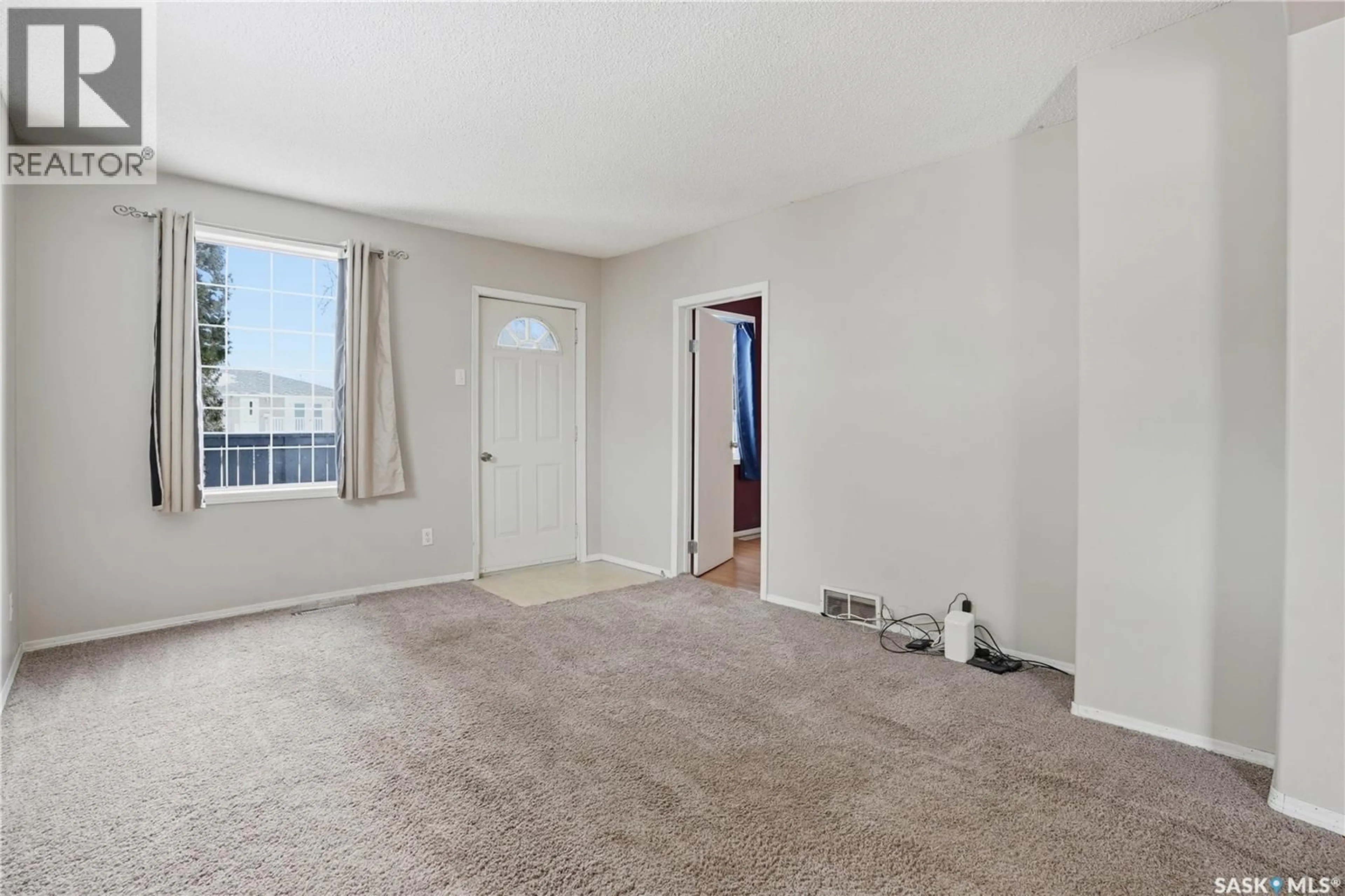 A pic of a room for 1058 HOCHELAGA STREET, Moose Jaw Saskatchewan S6H2H9