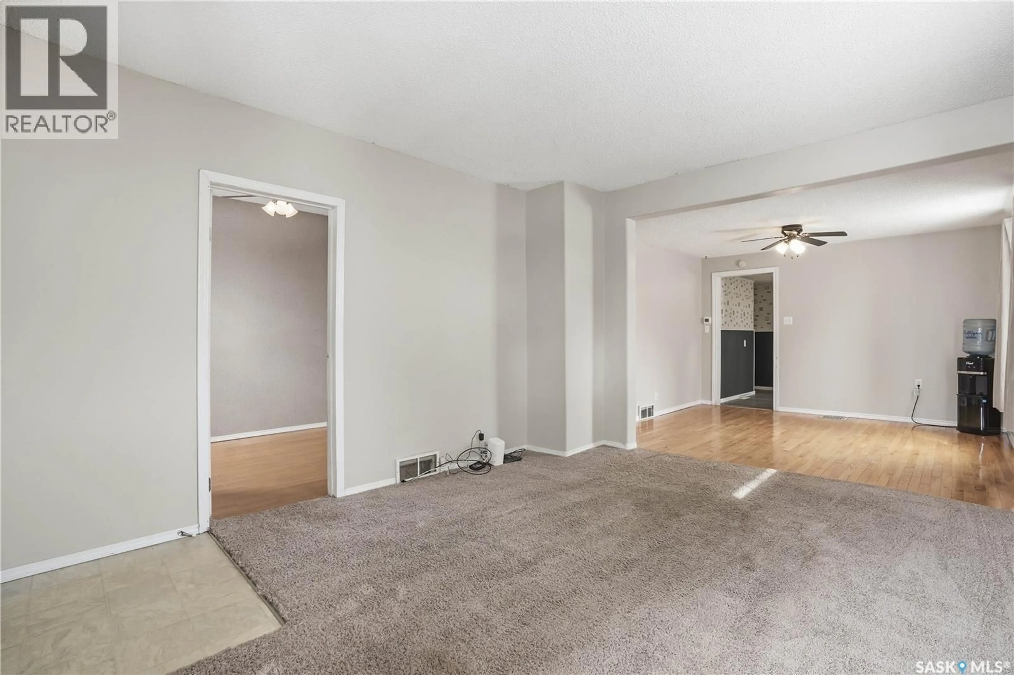 A pic of a room for 1058 HOCHELAGA STREET, Moose Jaw Saskatchewan S6H2H9