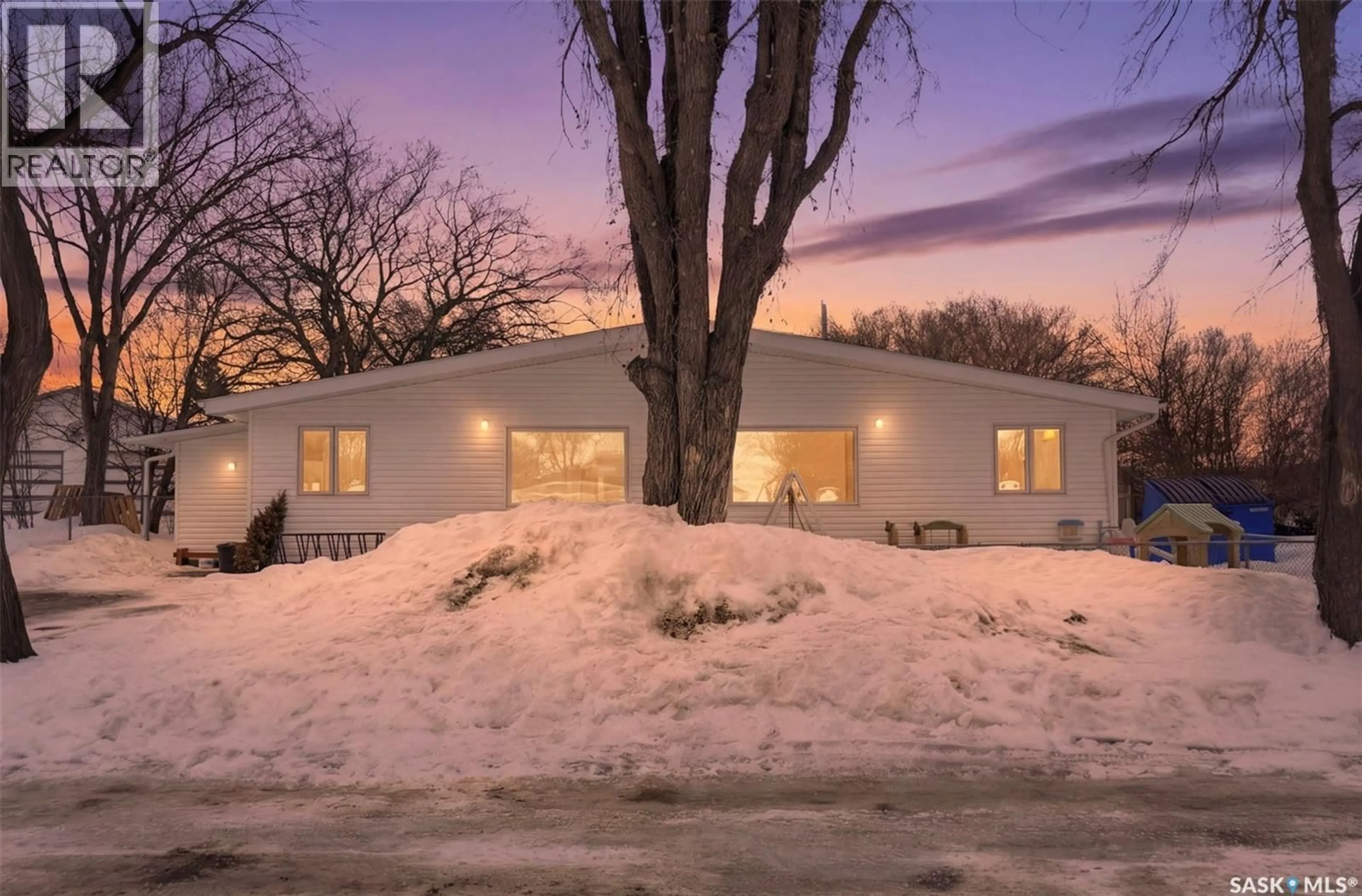 Unknown for 33 ANTRIM STREET, Lanigan Saskatchewan S0K2M0