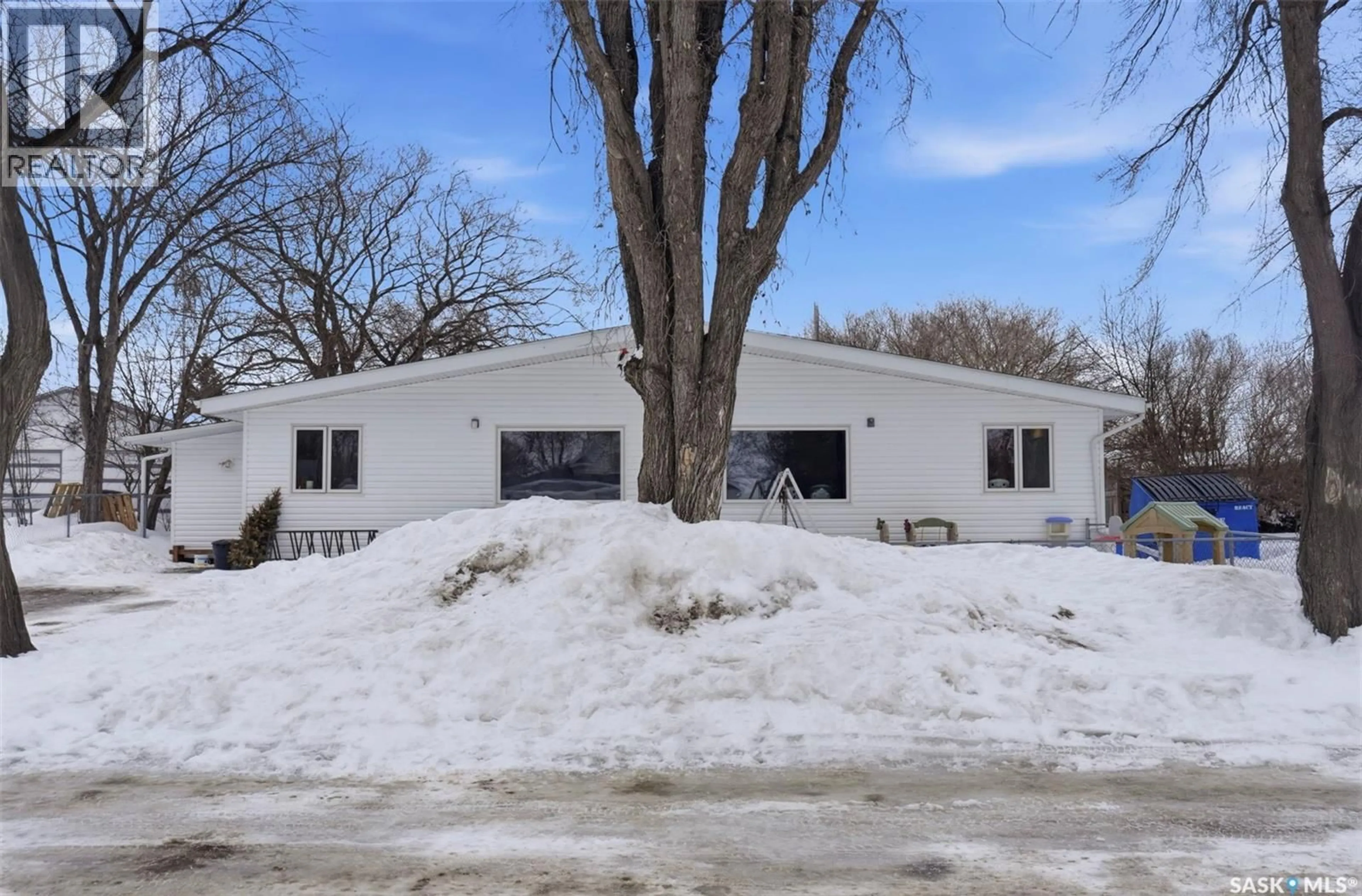 Unknown for 33 ANTRIM STREET, Lanigan Saskatchewan S0K2M0