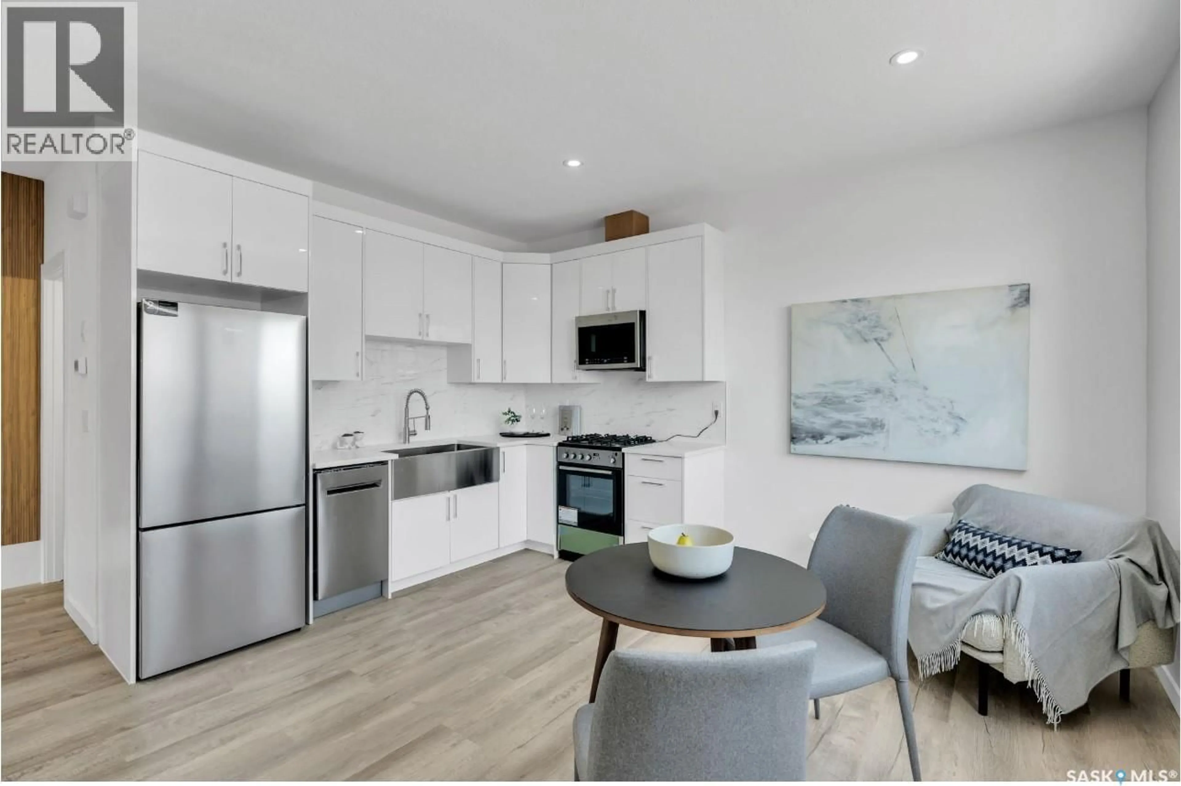 Open concept kitchen, unknown for 533 SHARMA CRESCENT, Saskatoon Saskatchewan S7W1K5