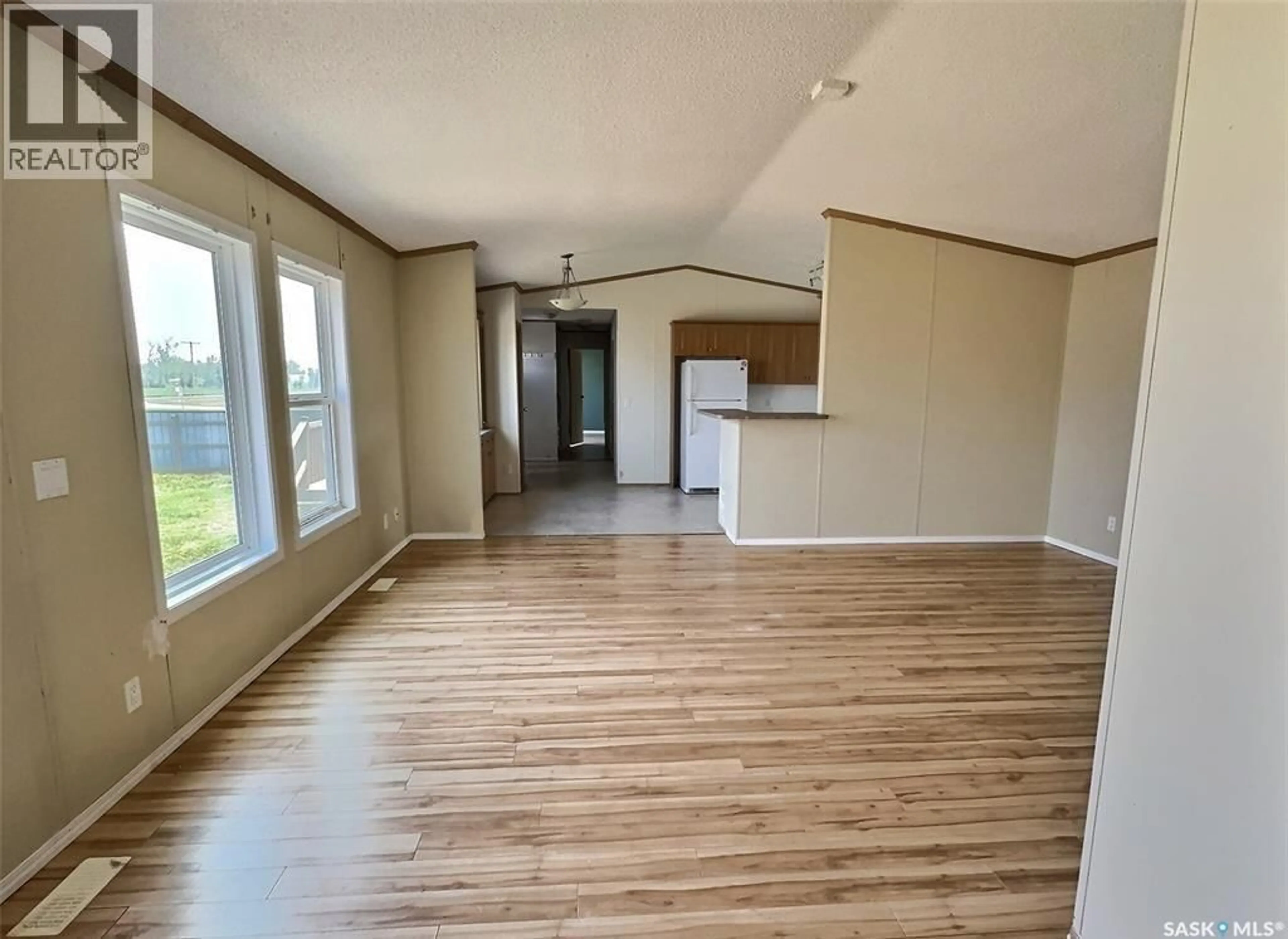 A pic of a room for 92 FOORD CRESCENT, Macoun Saskatchewan S0C1P0