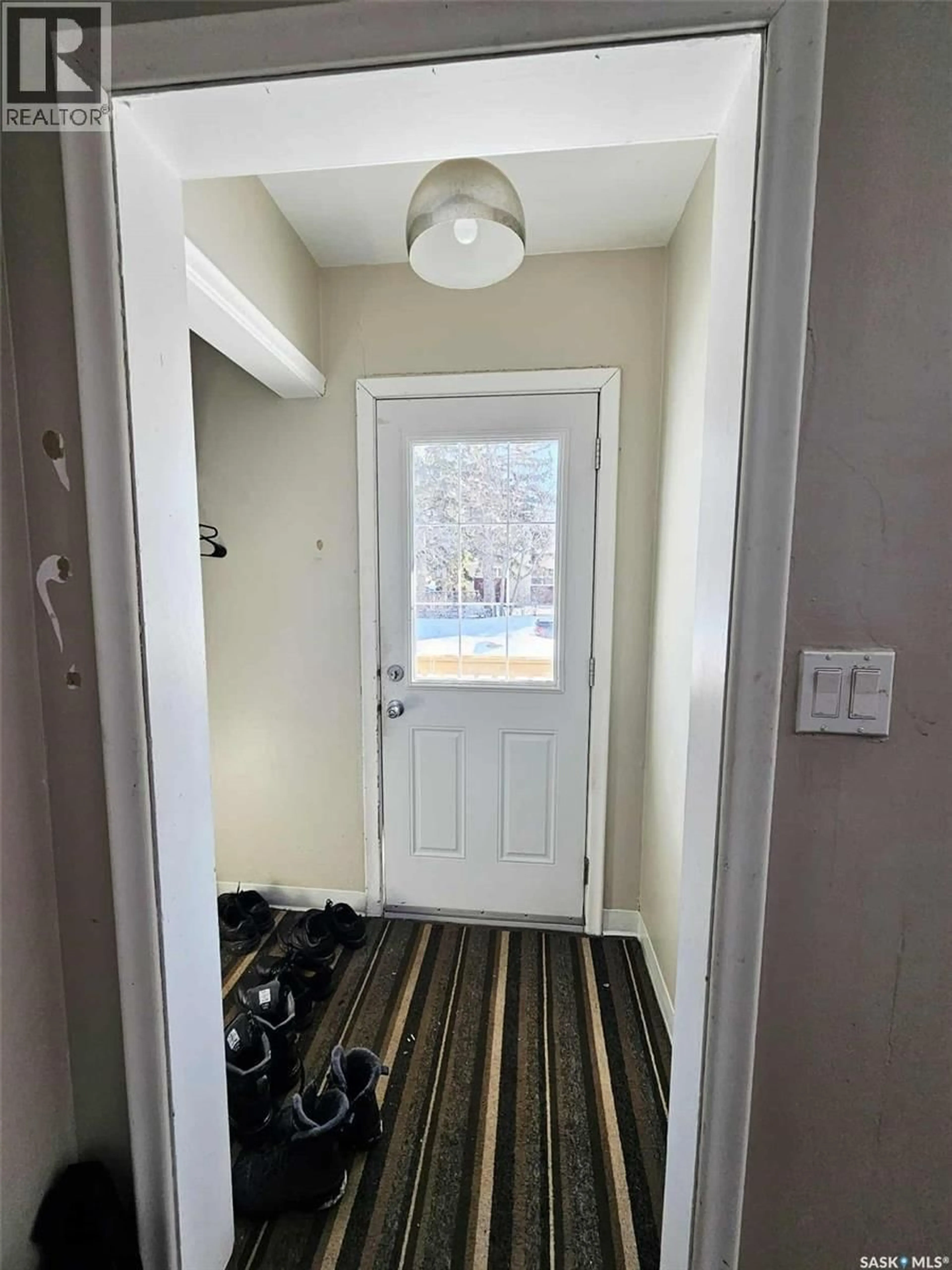 Indoor entryway for 91 FRANKLIN AVENUE, Yorkton Saskatchewan S3N2G3