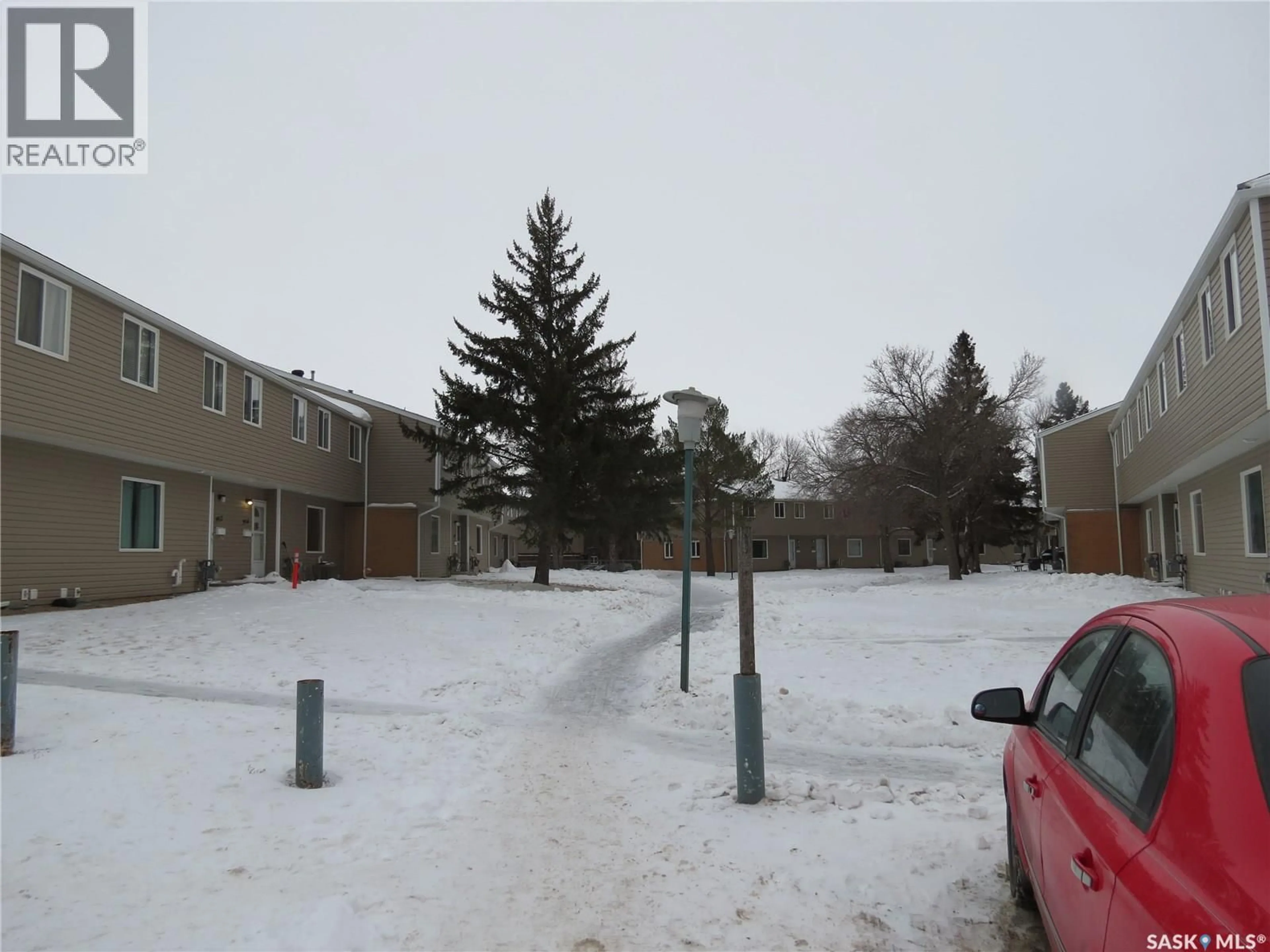 Blurry image for 3926 CASTLE ROAD, Regina Saskatchewan S4S6A4