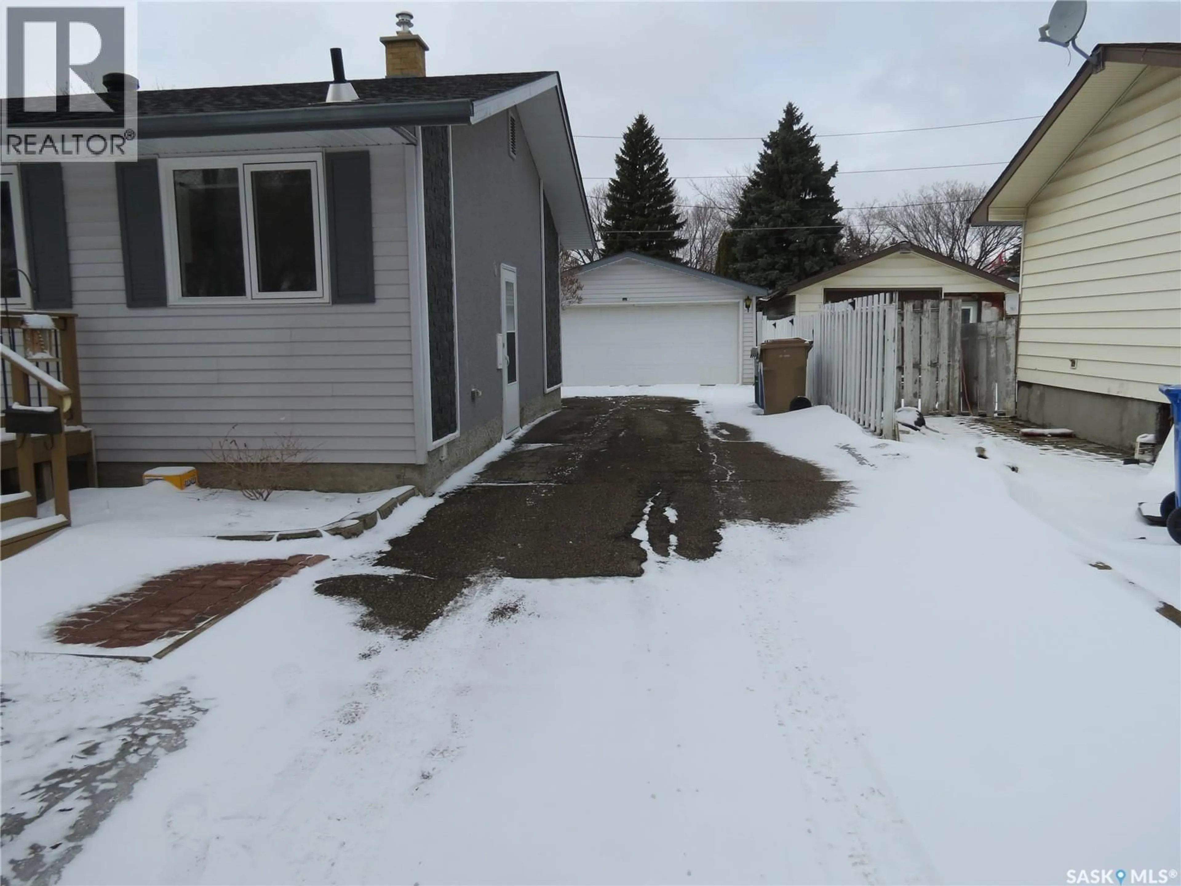 Unknown for 30 CLELAND STREET, Regina Saskatchewan S4R4G2