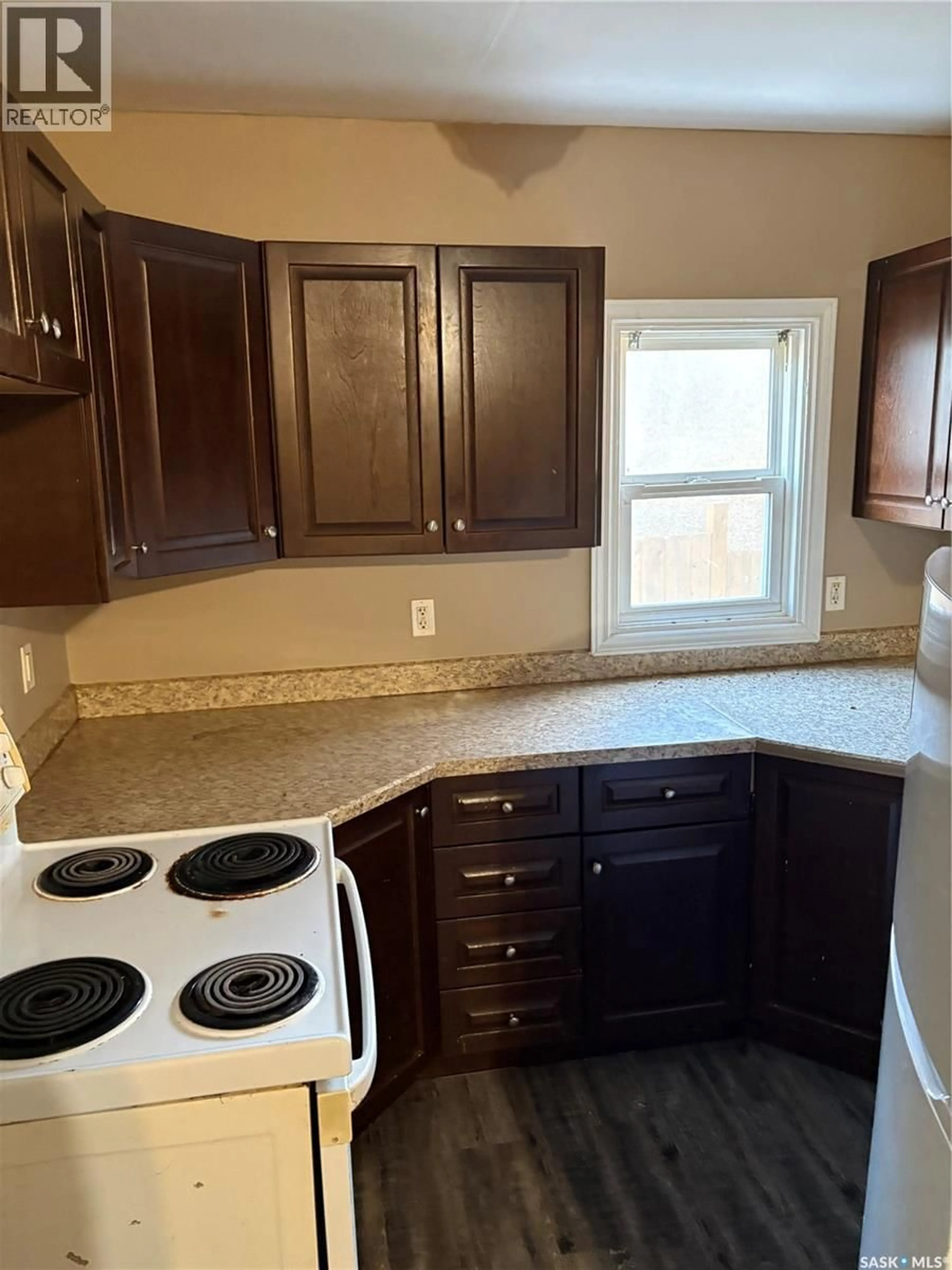 Standard kitchen, unknown for 1212-1216 RAE STREET, Regina Saskatchewan S4T2C2