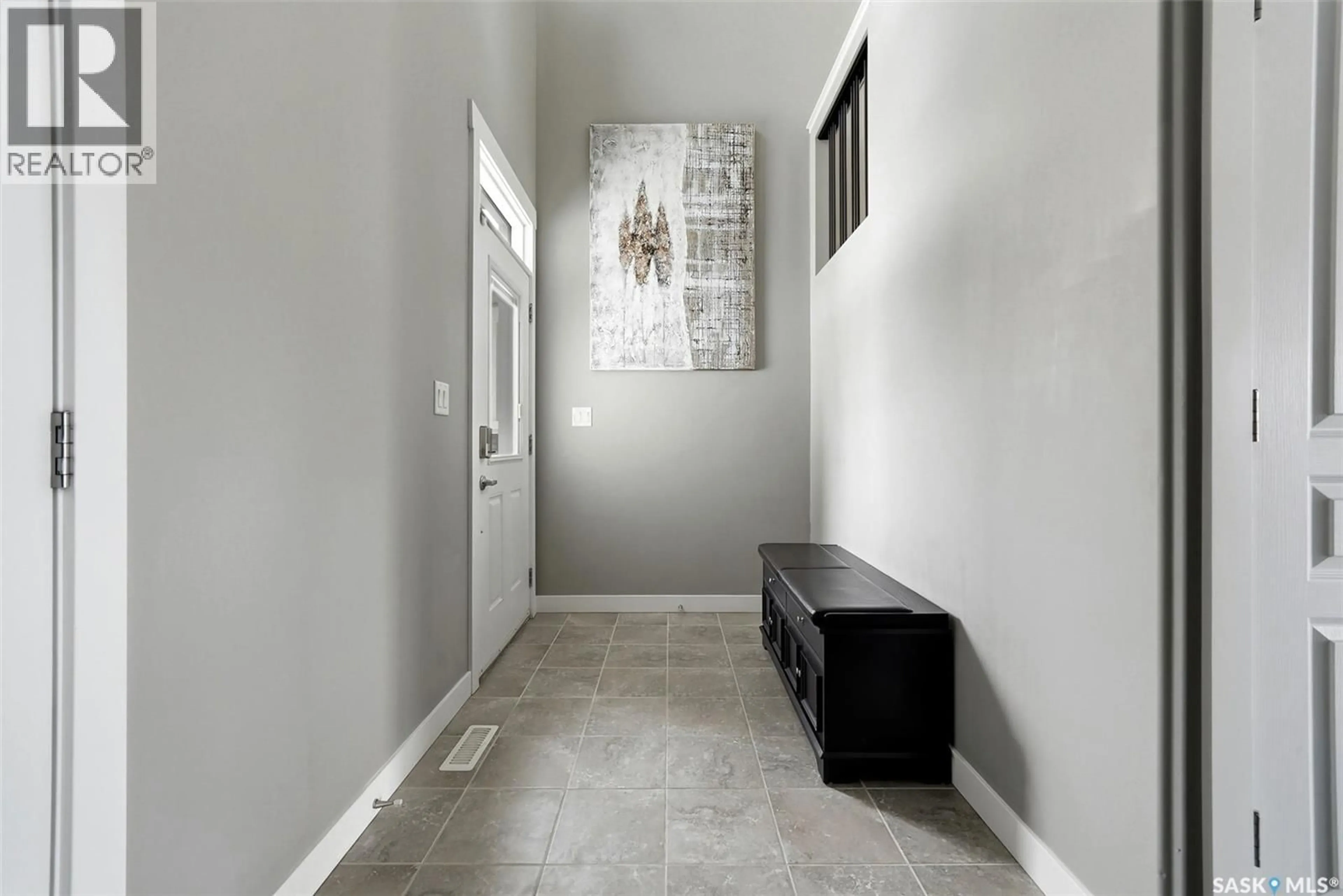 Indoor entryway for 5343 UNIVERSAL CRESCENT, Regina Saskatchewan S4W0K7