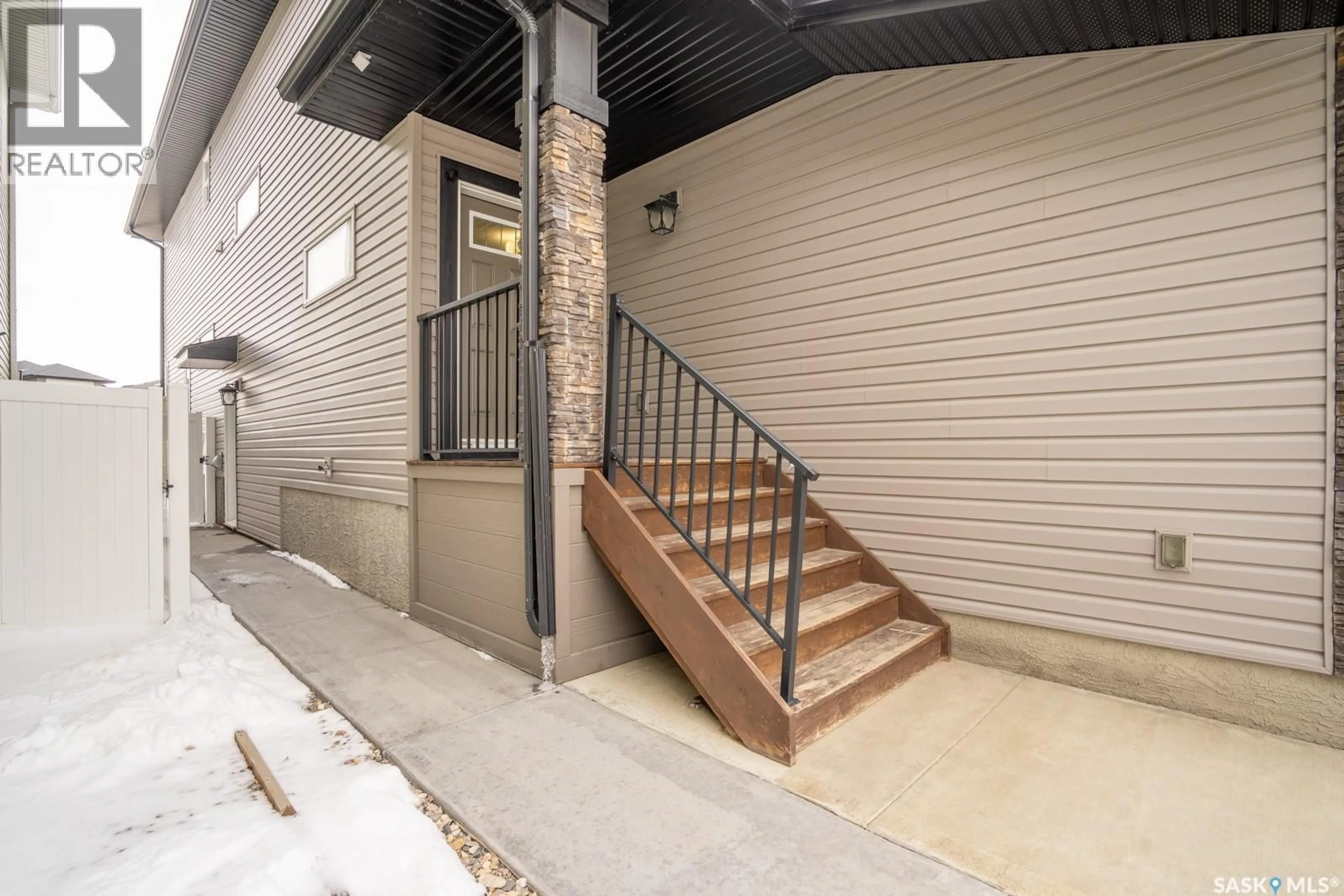 Unknown for 5144 GREEN CRESCENT, Regina Saskatchewan S4V3S9