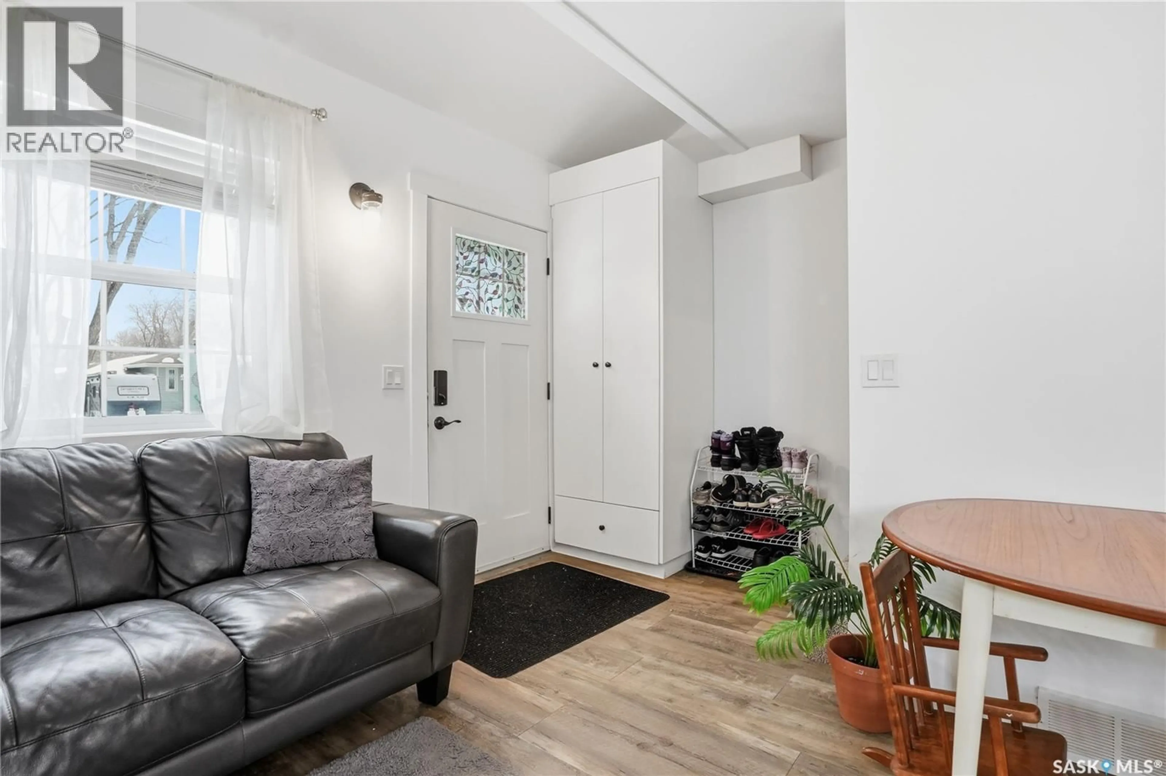 Unknown for 929 K AVENUE, Saskatoon Saskatchewan S7L2N3