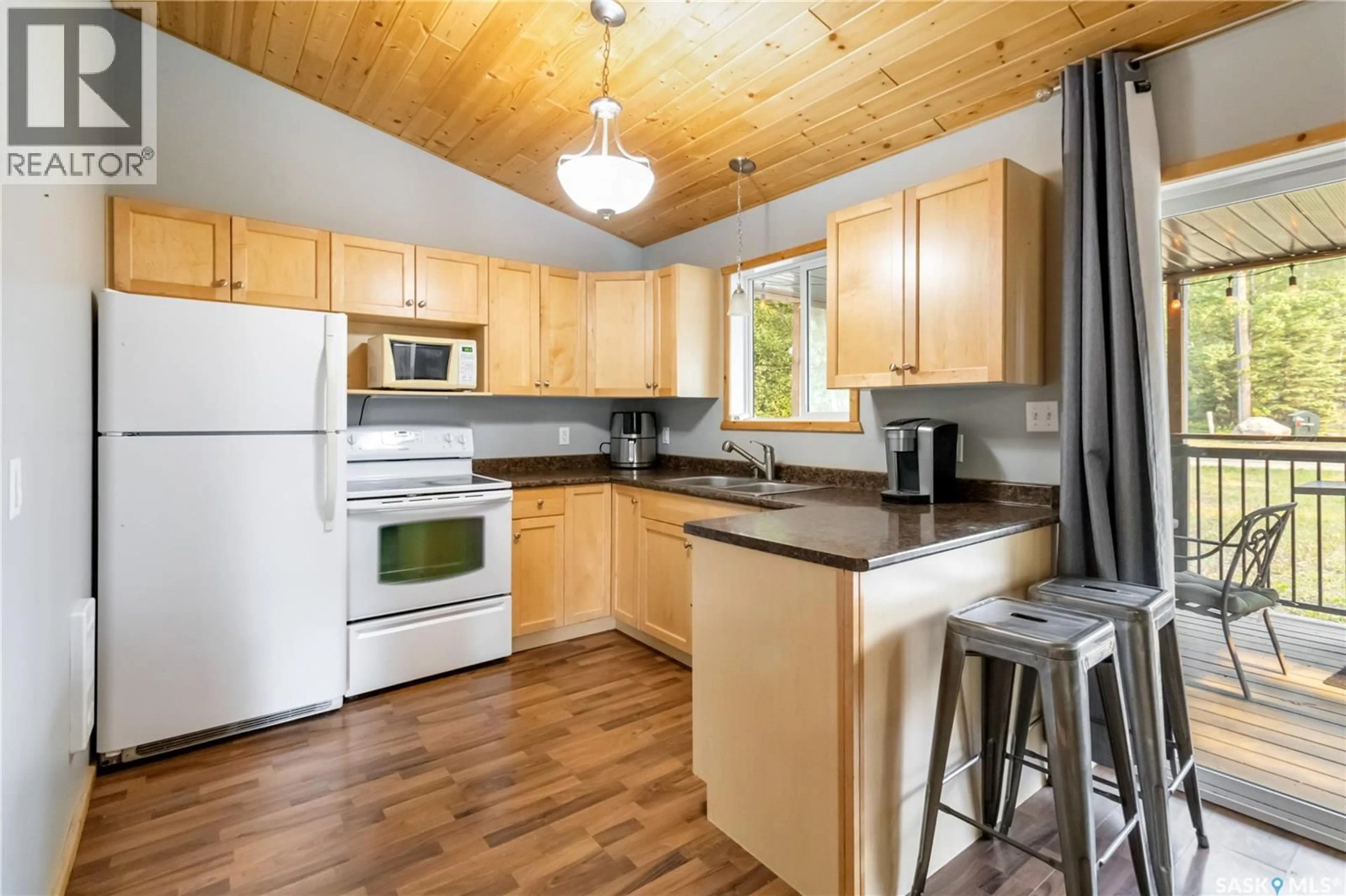 Standard kitchen, wood/laminate floor for 71 150 OKEMA BEACH ROAD, Lakeland Rm No. 521 Saskatchewan S0J0N0