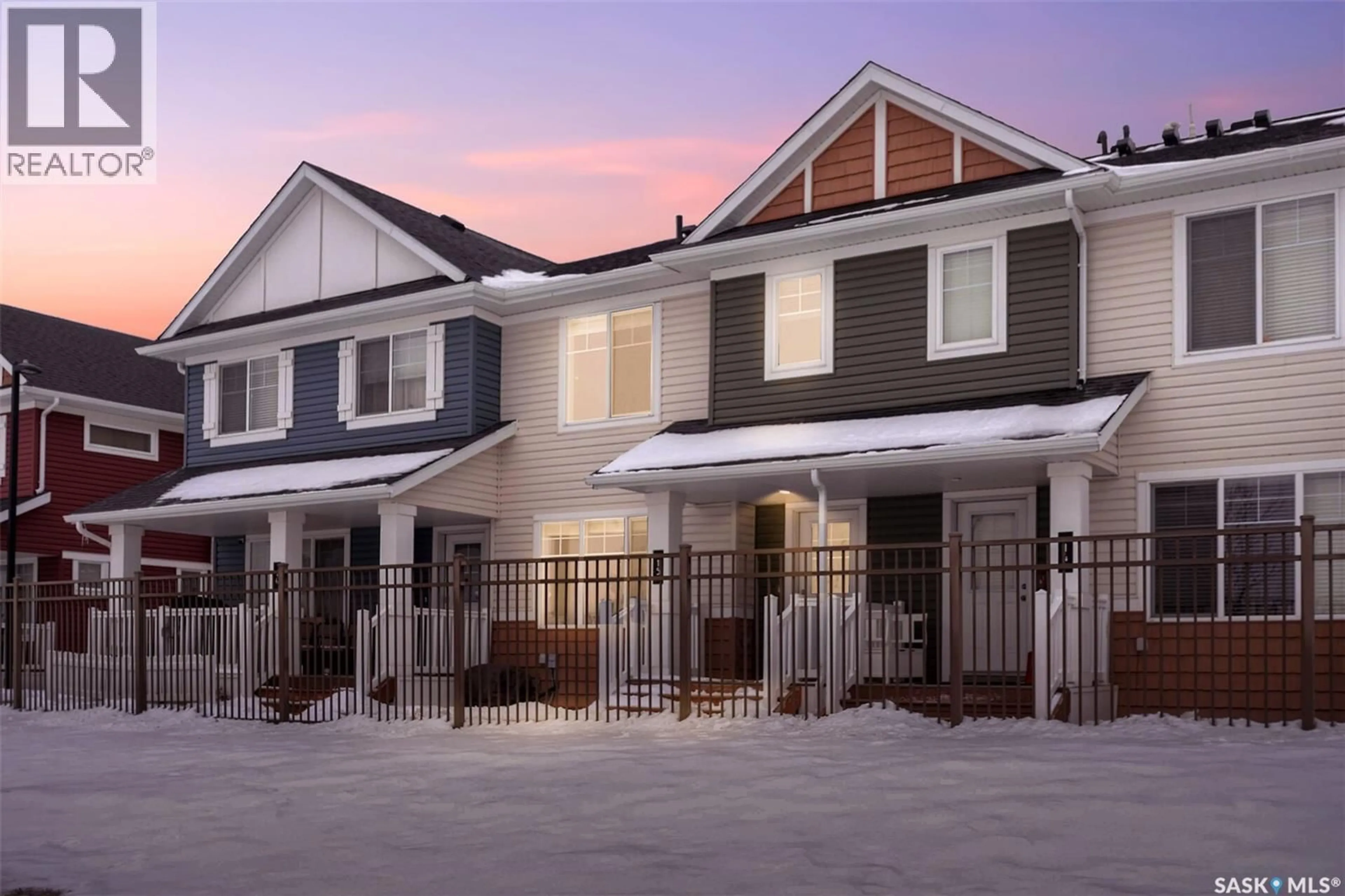 Home with vinyl exterior material, street for 5290 AERODROME ROAD, Regina Saskatchewan S4W0H7