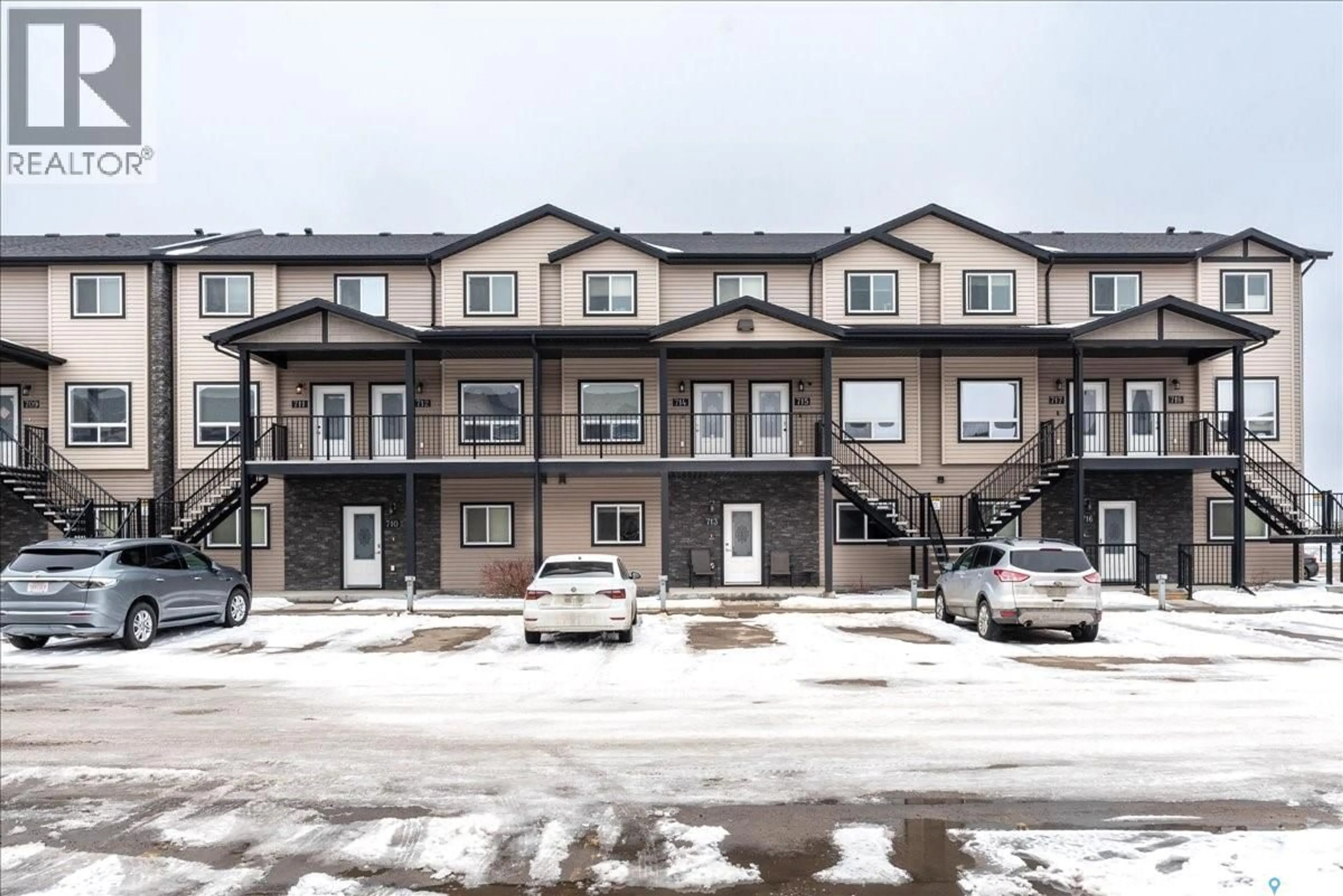 A pic from outside/outdoor area/front of a property/back of a property/a pic from drone, building for 3806 - 713 DEWDNEY AVENUE E, Regina Saskatchewan S4Z0A6