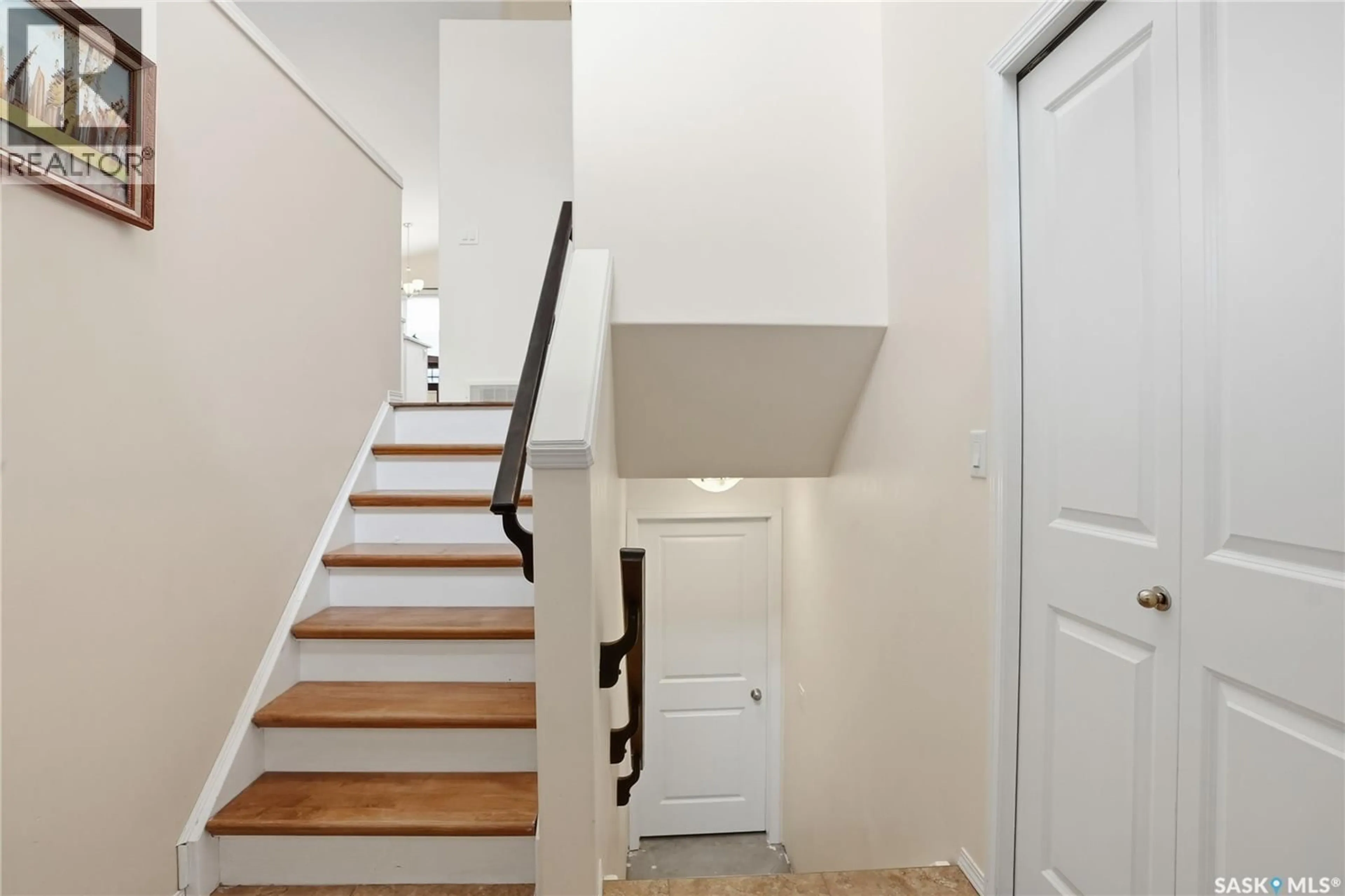 Unknown for 1019 HUNTER ROAD, Saskatoon Saskatchewan S7T0E6