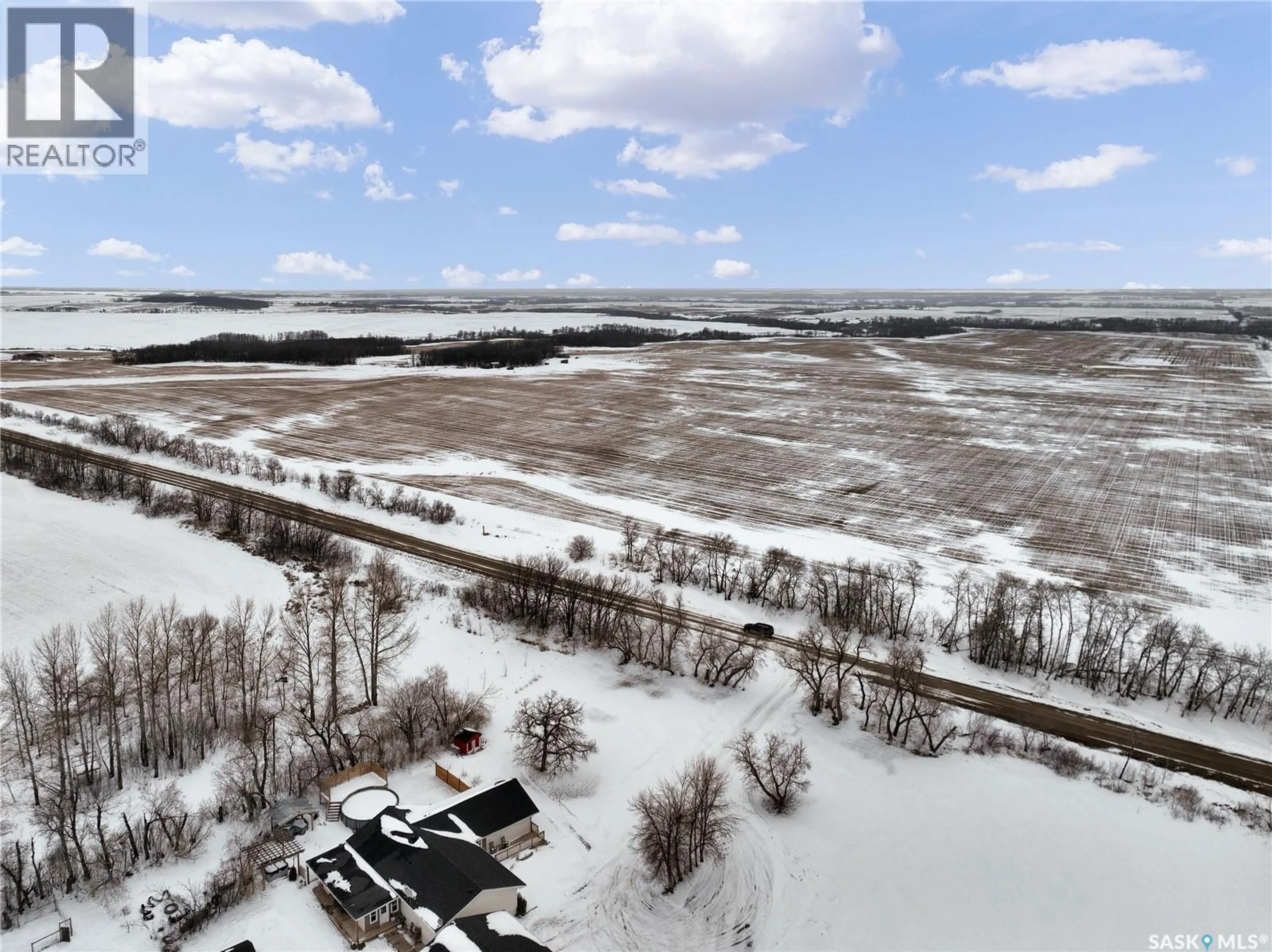 A pic from outside/outdoor area/front of a property/back of a property/a pic from drone, water/lake/river/ocean view for SILVERSIDES ACREAGE, Fertile Belt Rm No. 183 Saskatchewan S0A0X0