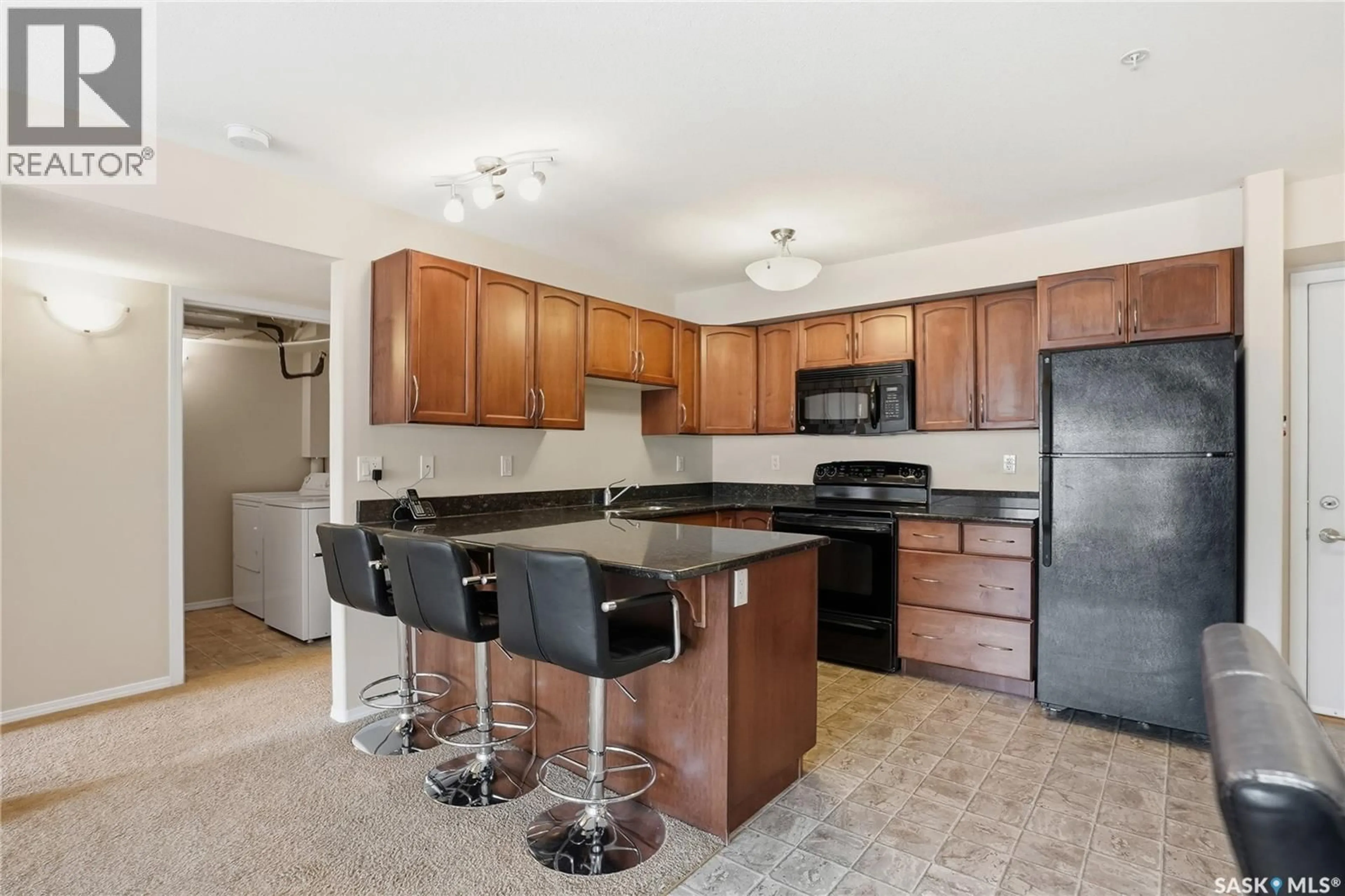 Standard kitchen, ceramic/tile floor for 324 150 PAWLYCHENKO LANE, Saskatoon Saskatchewan S7V0B4