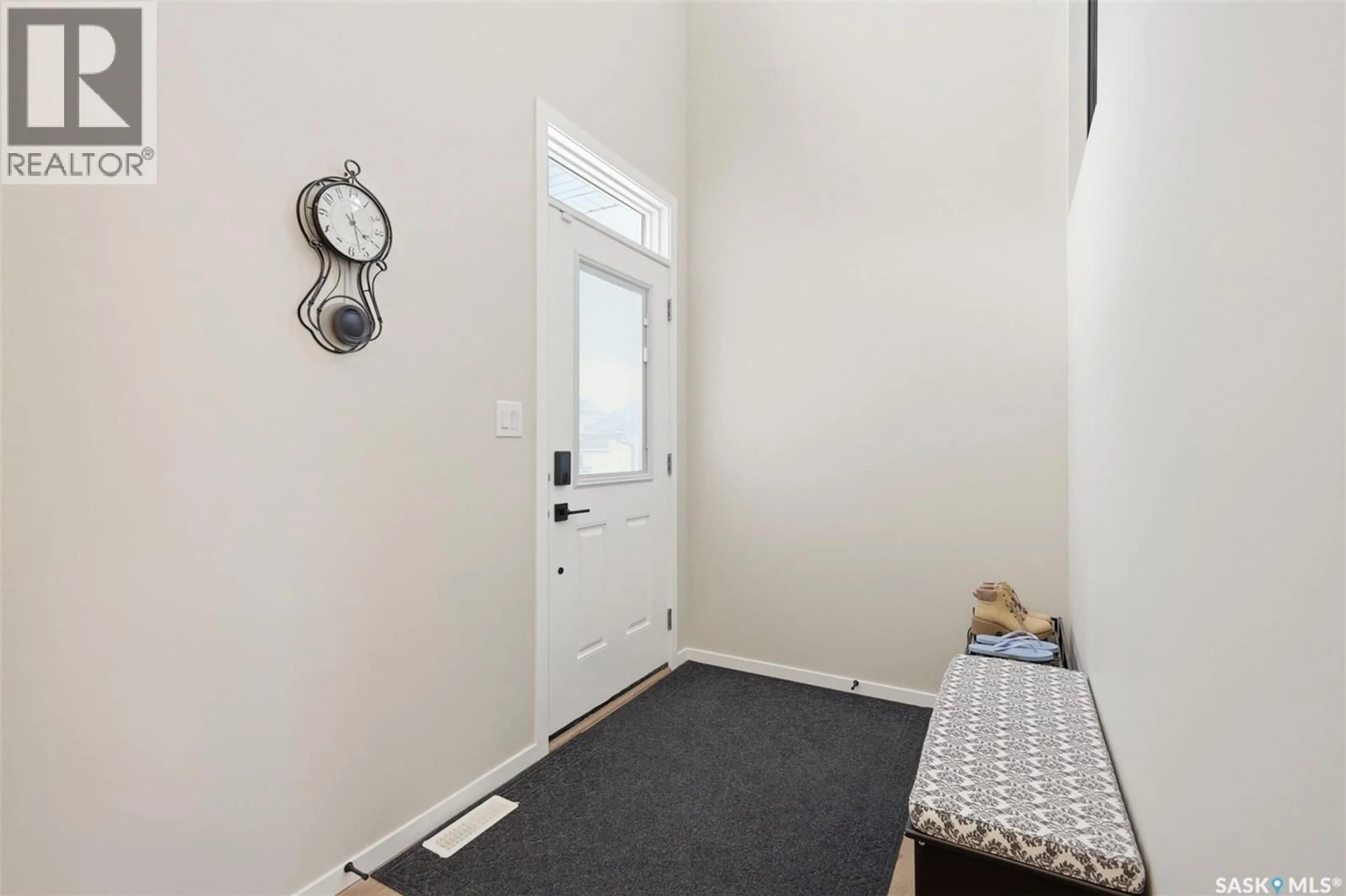 Indoor entryway for 1019 CHILDERS COURT, Saskatoon Saskatchewan S7L6T8